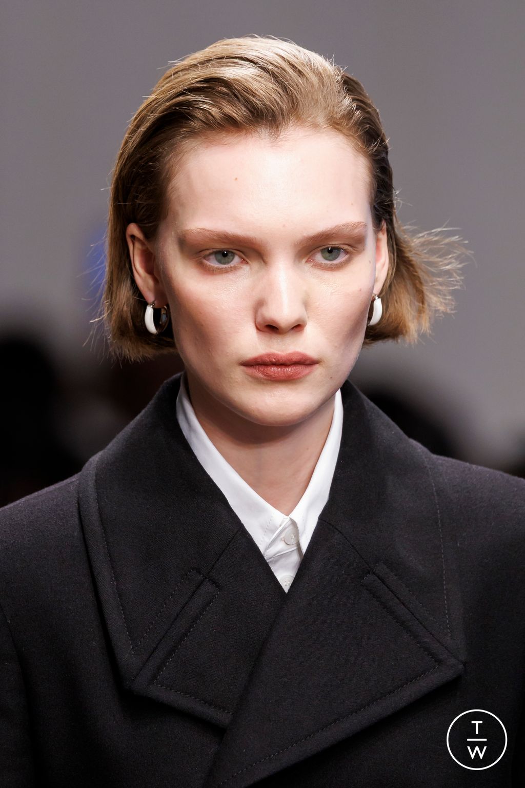 Fashion Week Milan Fall/Winter 2025 look 1 from the Tod's collection womenswear accessories