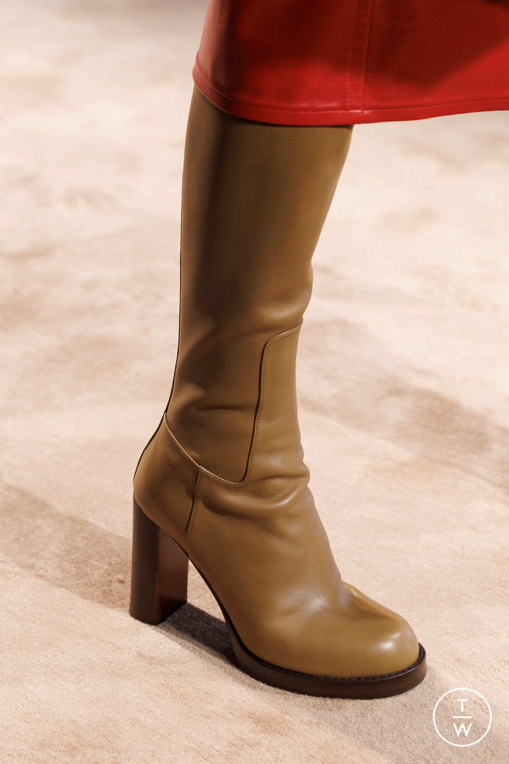 Fashion Week Milan Fall/Winter 2025 look 76 from the Tod's collection womenswear accessories