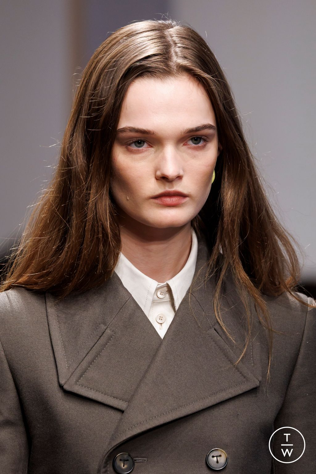 Fashion Week Milan Fall/Winter 2025 look 6 from the Tod's collection 女装配饰