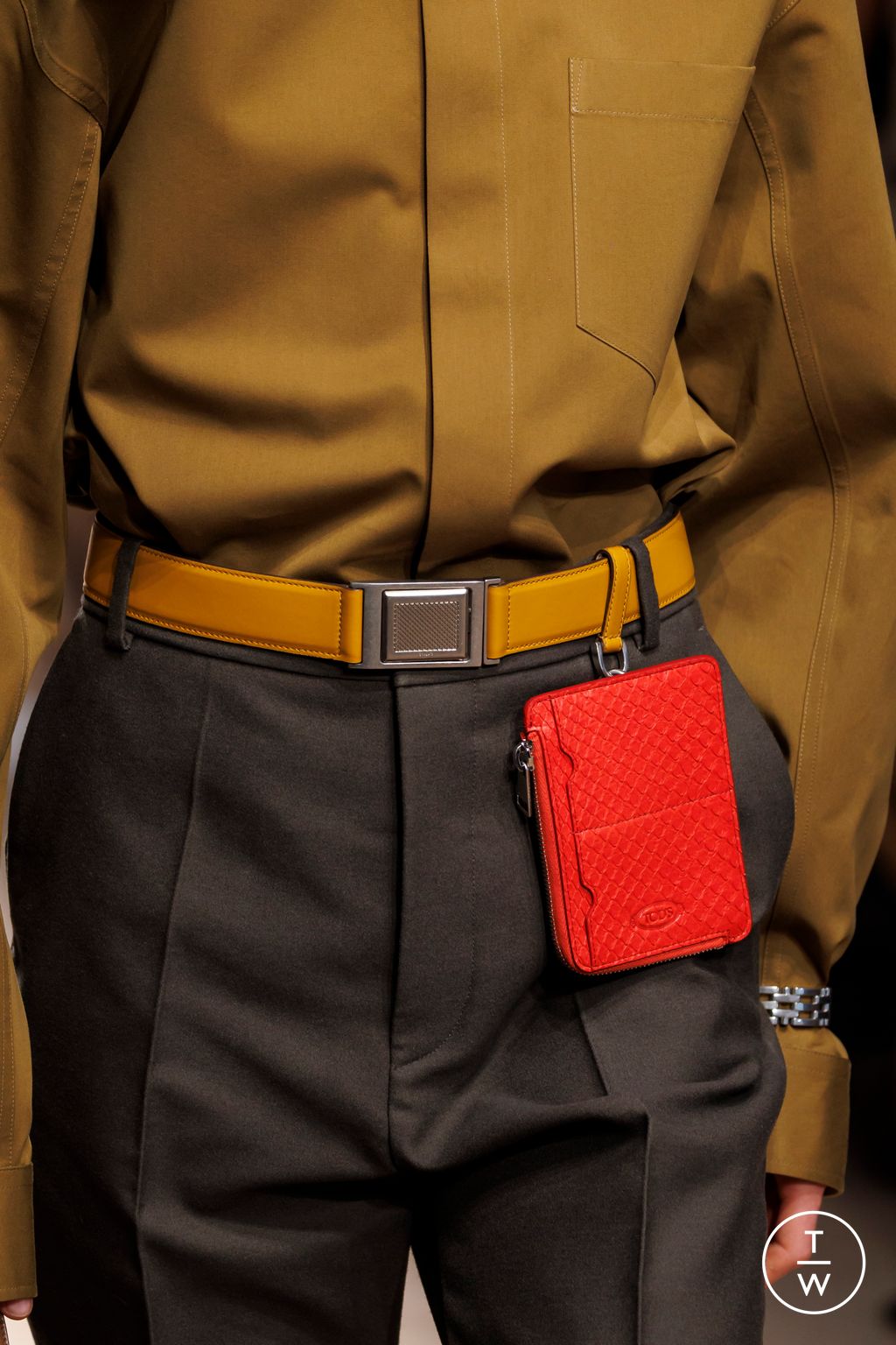 Fashion Week Milan Fall/Winter 2025 look 9 from the Tod's collection 女装配饰