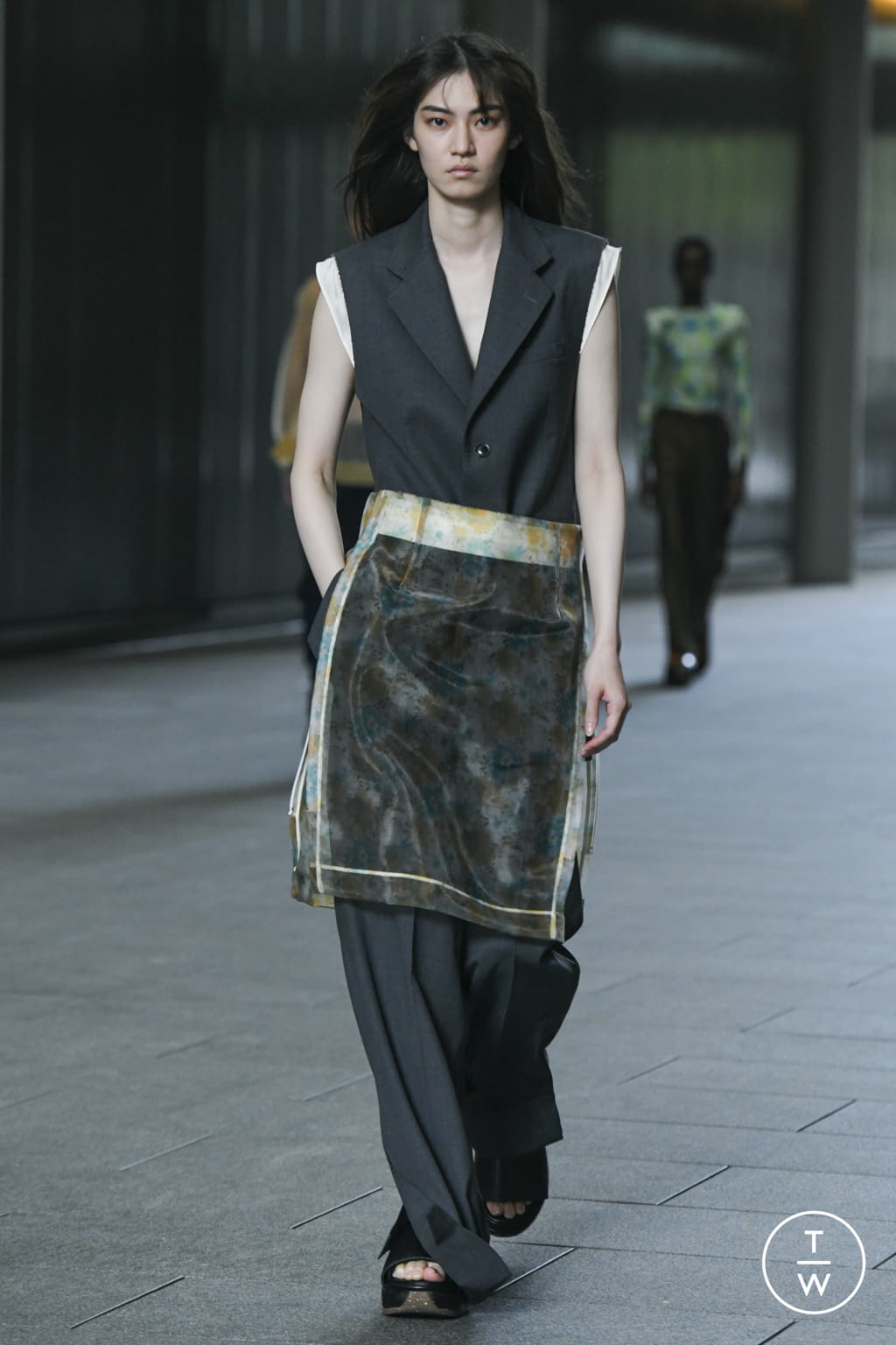 Fashion Week London Spring/Summer 2022 look 16 from the Toga collection womenswear