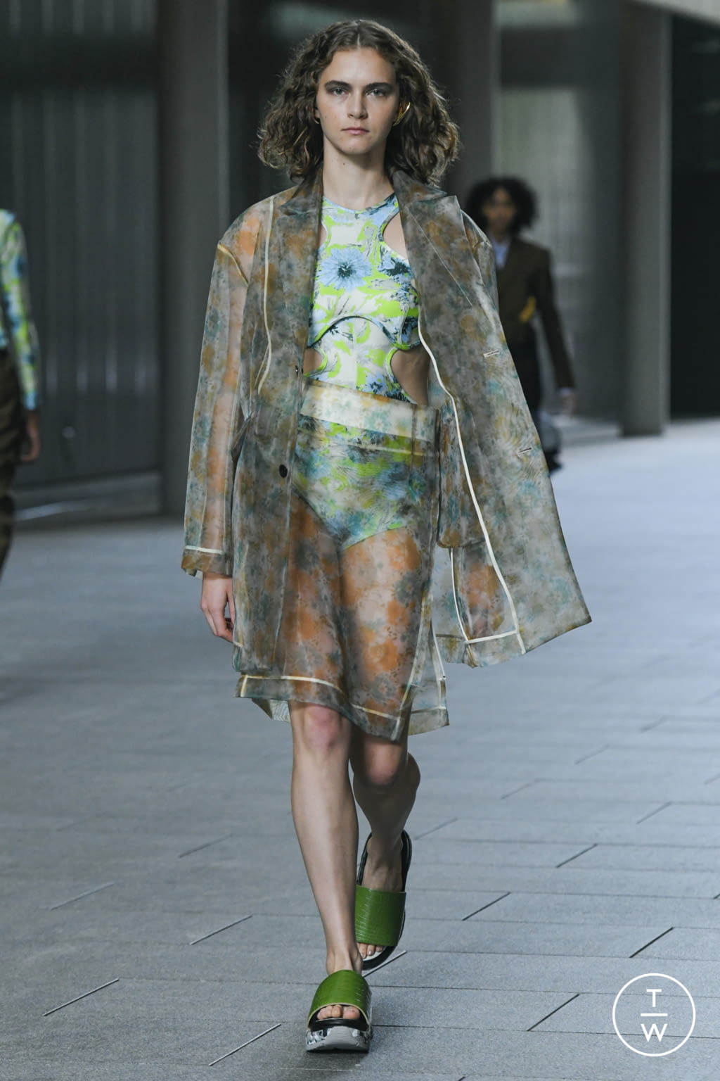 Fashion Week London Spring/Summer 2022 look 18 from the Toga collection 女装