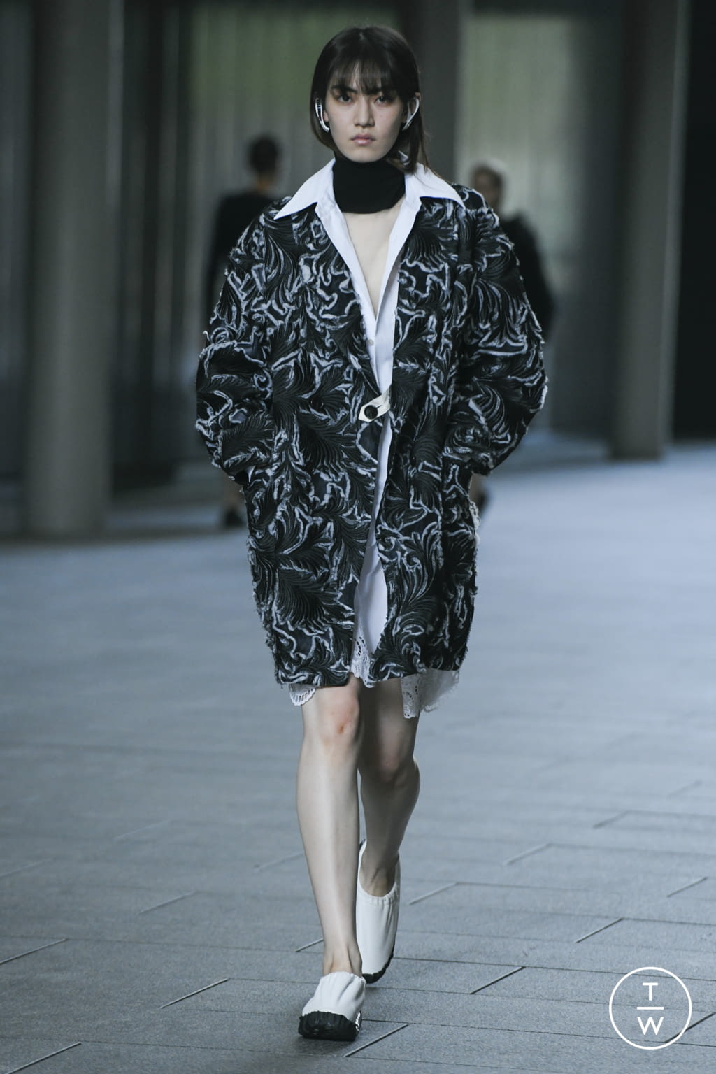Fashion Week London Spring/Summer 2022 look 25 from the Toga collection womenswear