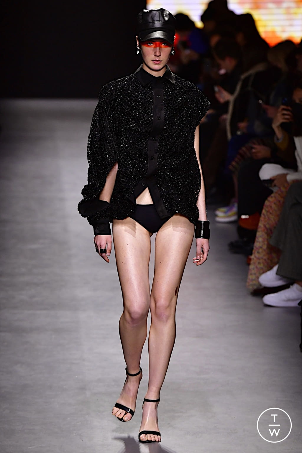 Fashion Week Milan Fall/Winter 2022 look 3 de la collection Tokyo James womenswear