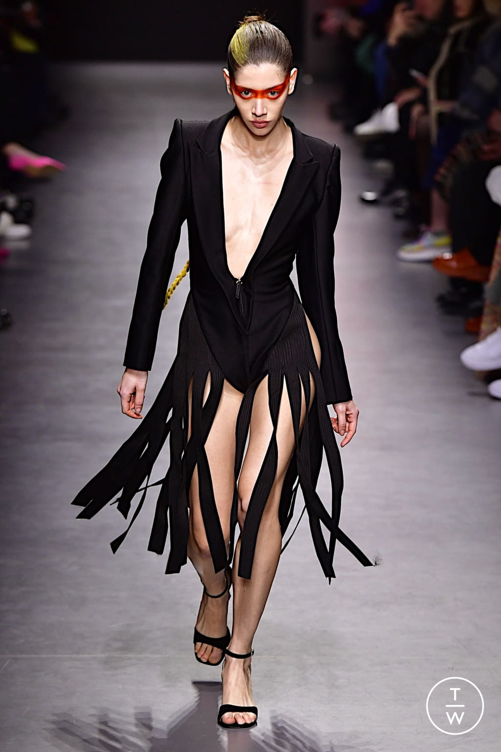 Fashion Week Milan Fall/Winter 2022 look 15 de la collection Tokyo James womenswear