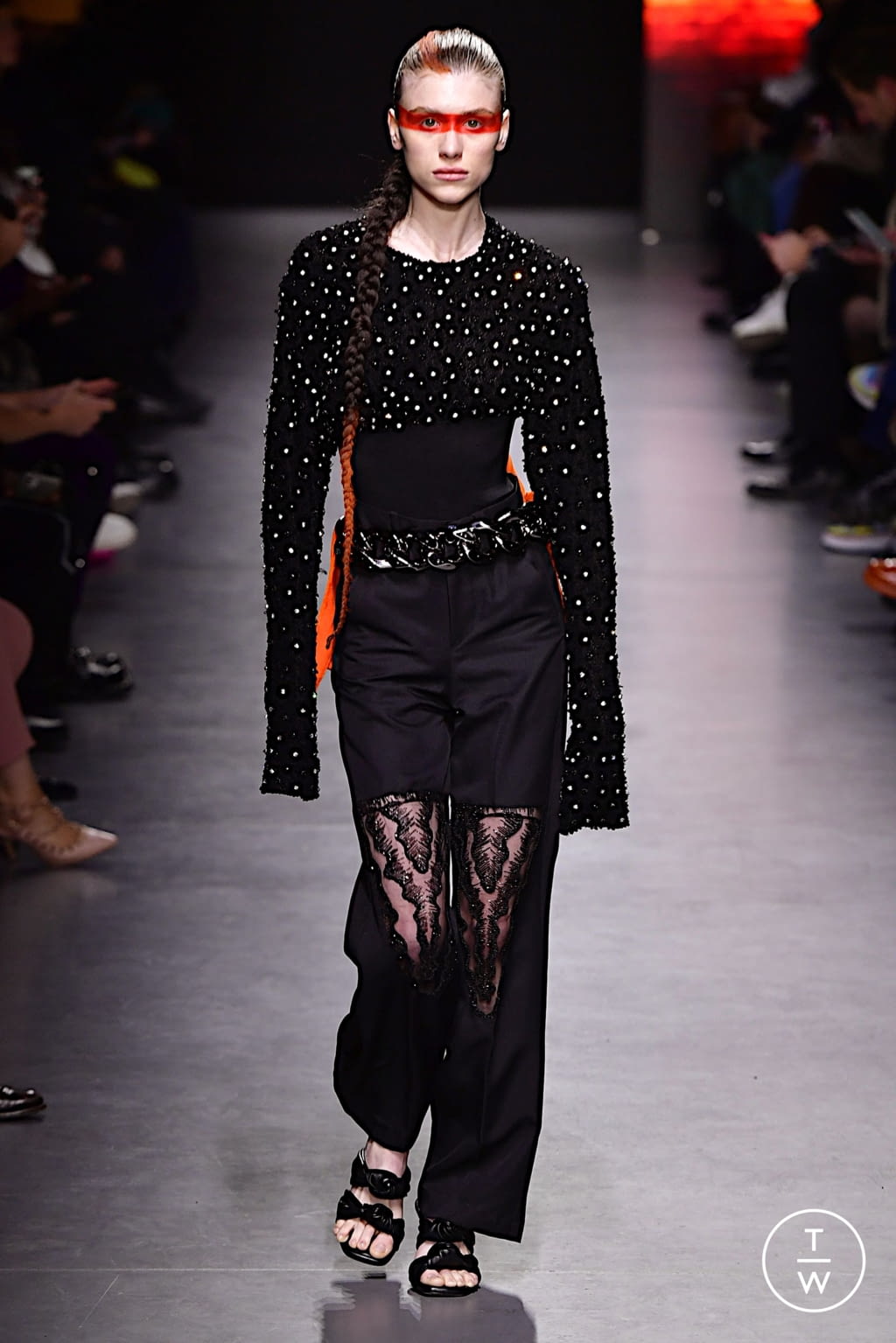 Fashion Week Milan Fall/Winter 2022 look 31 de la collection Tokyo James womenswear