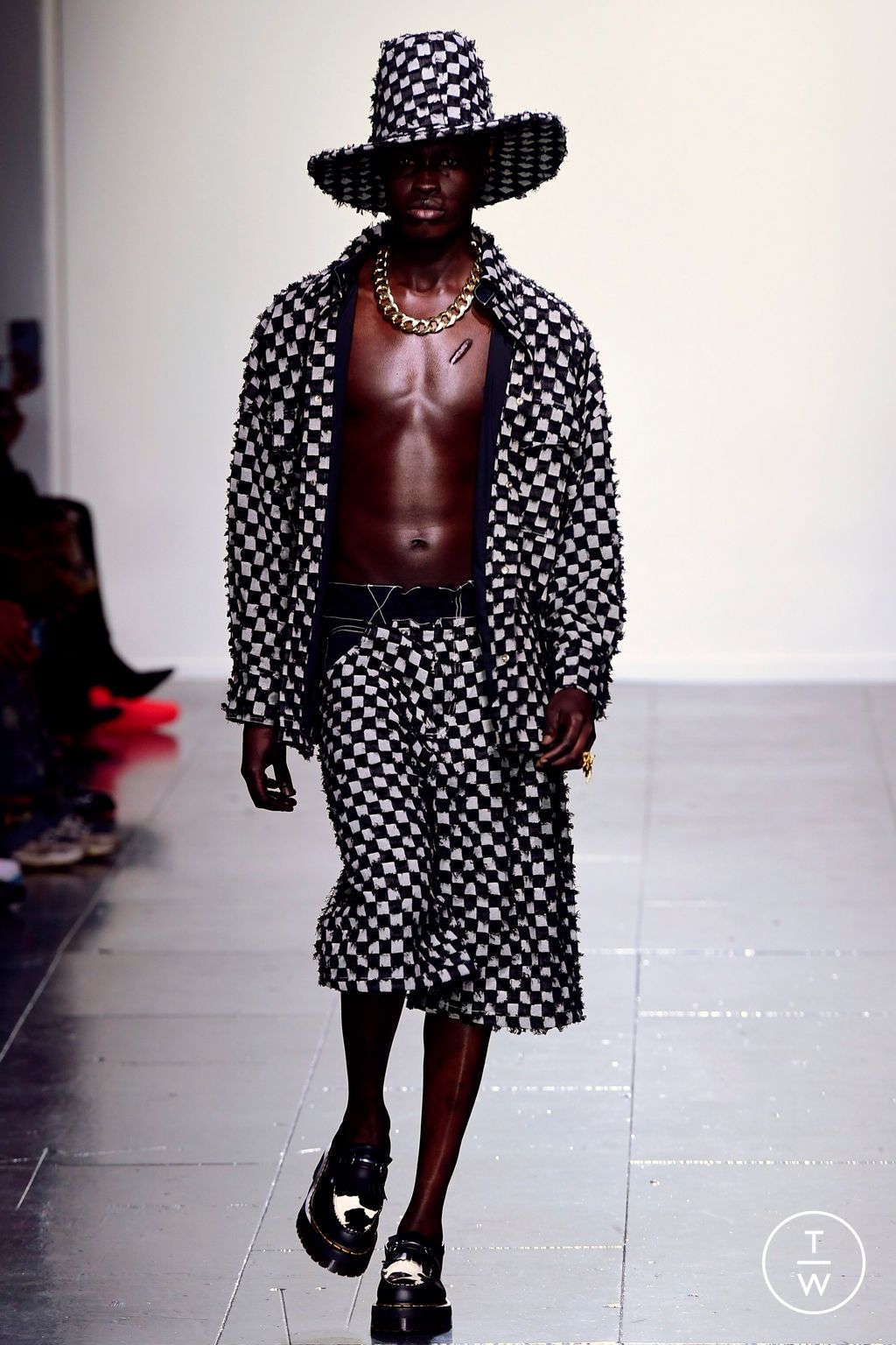 Fashion Week London Spring/Summer 2024 look 14 from the TOLU COKER collection womenswear