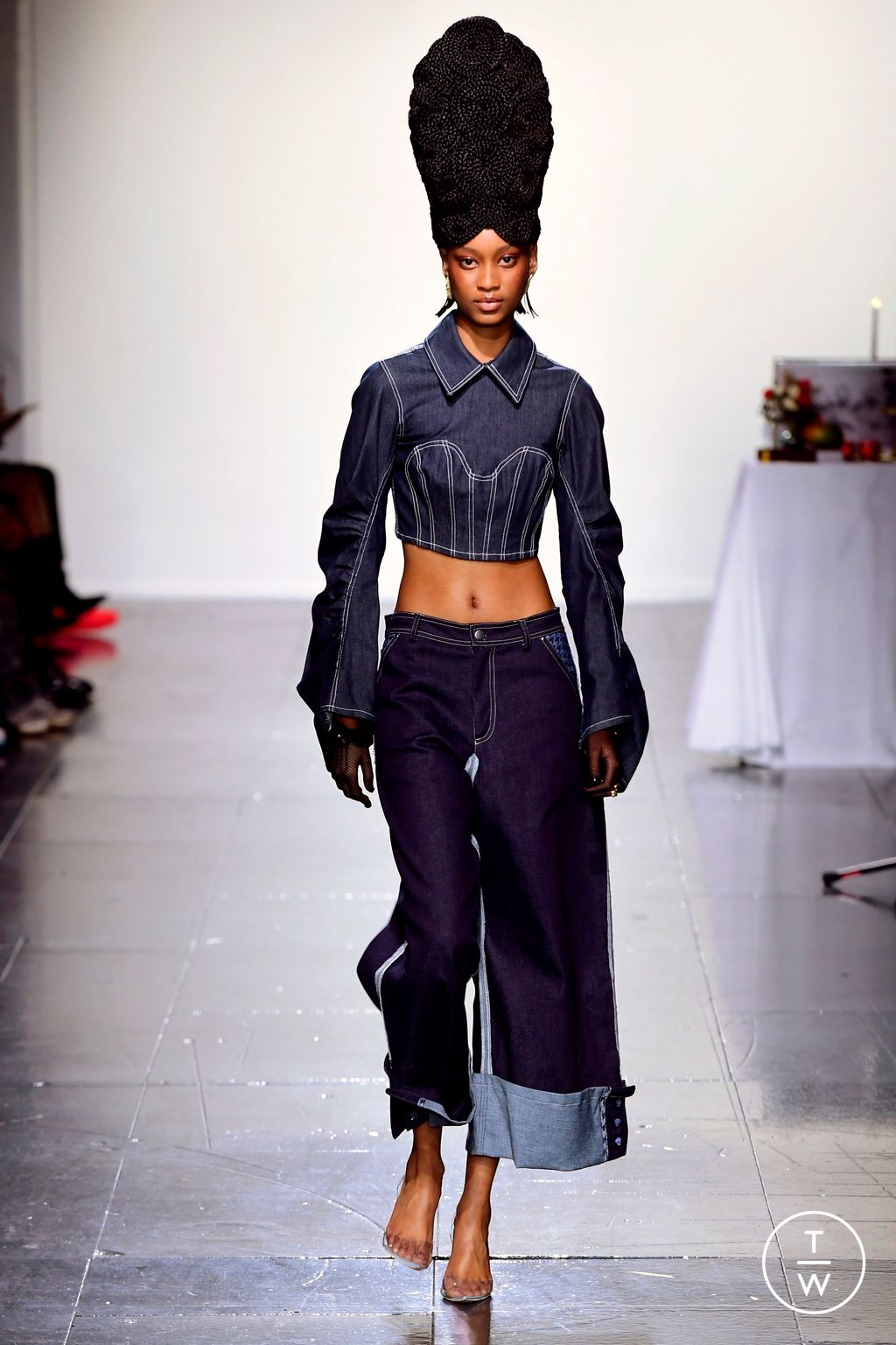Fashion Week London Spring/Summer 2024 look 28 de la collection TOLU COKER womenswear