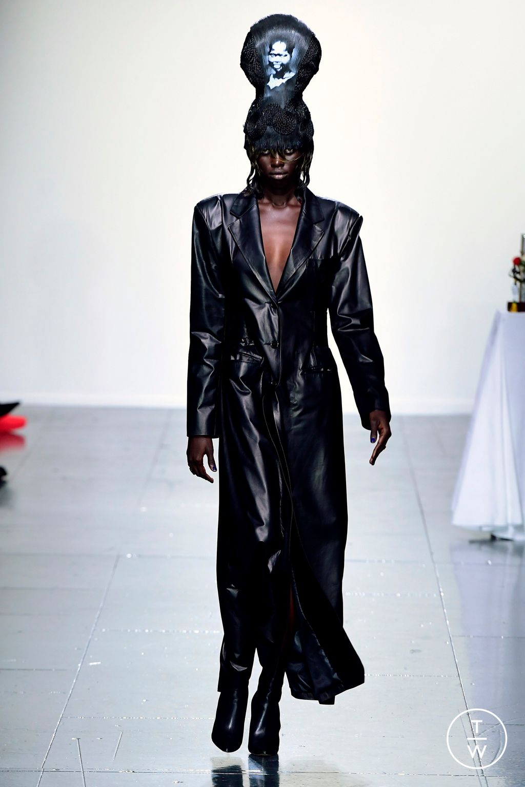 Fashion Week London Spring/Summer 2024 look 29 from the TOLU COKER collection womenswear