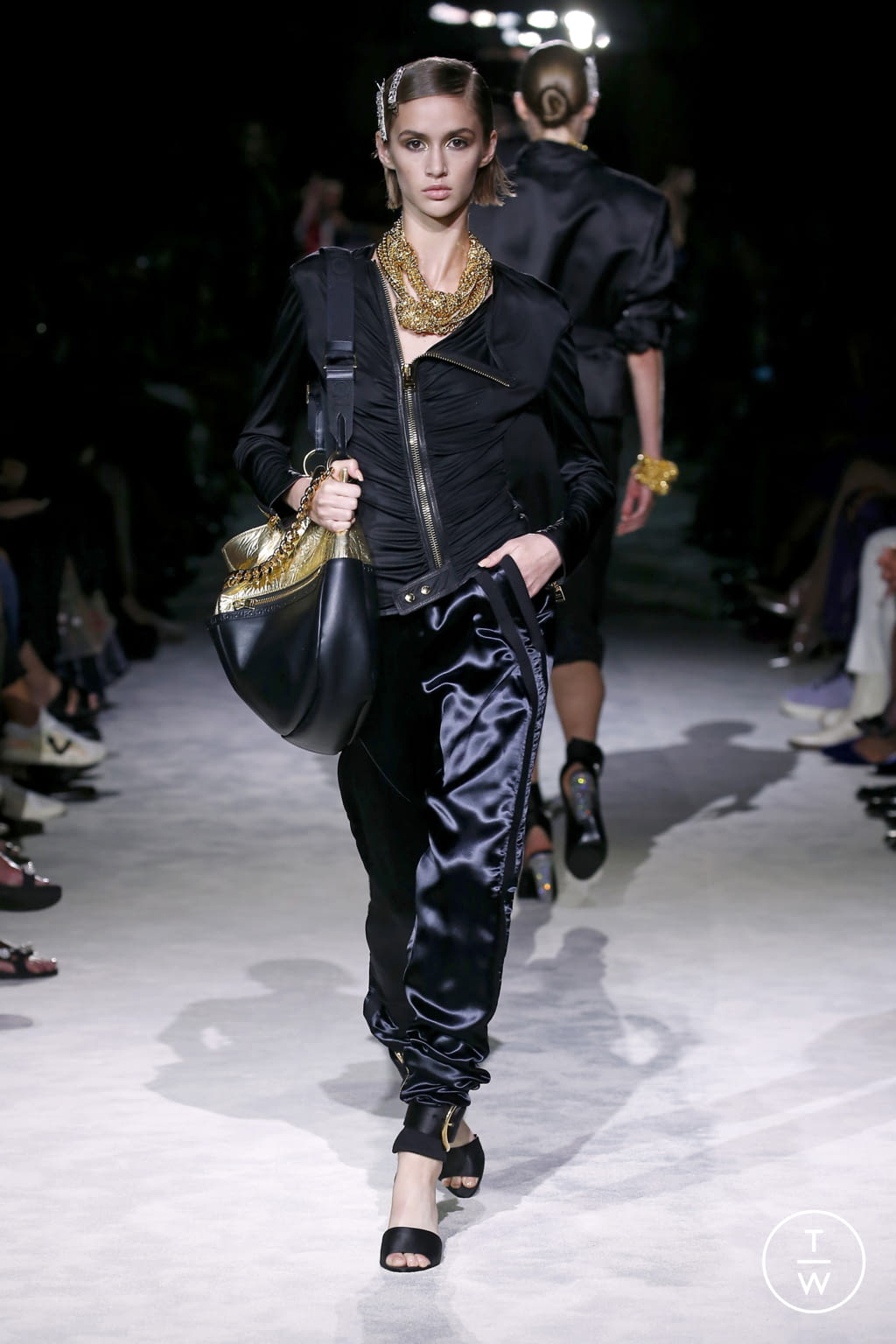 Fashion Week New York Spring/Summer 2022 look 29 from the Tom Ford collection womenswear