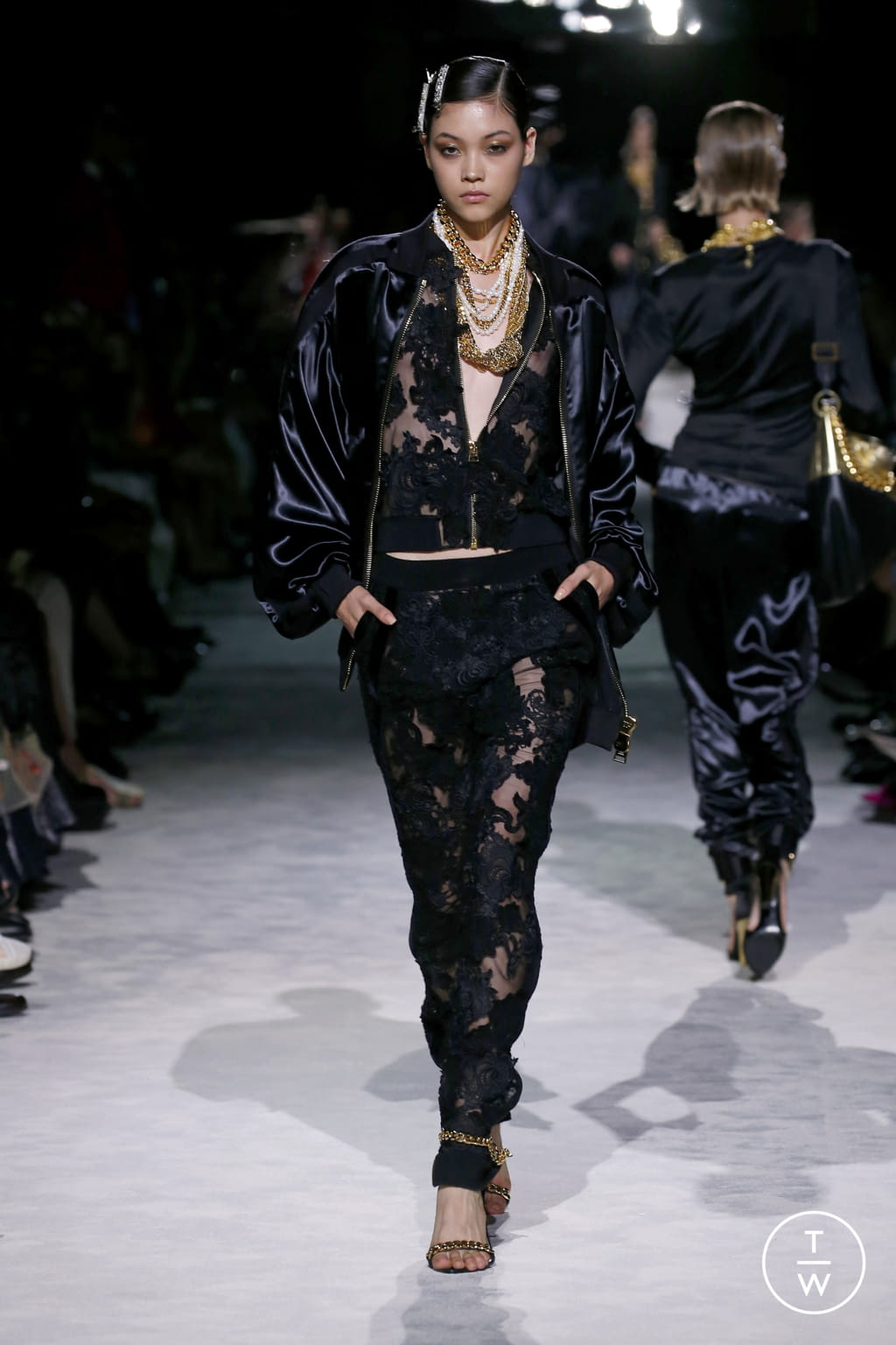 Fashion Week New York Spring/Summer 2022 look 30 from the Tom Ford collection womenswear