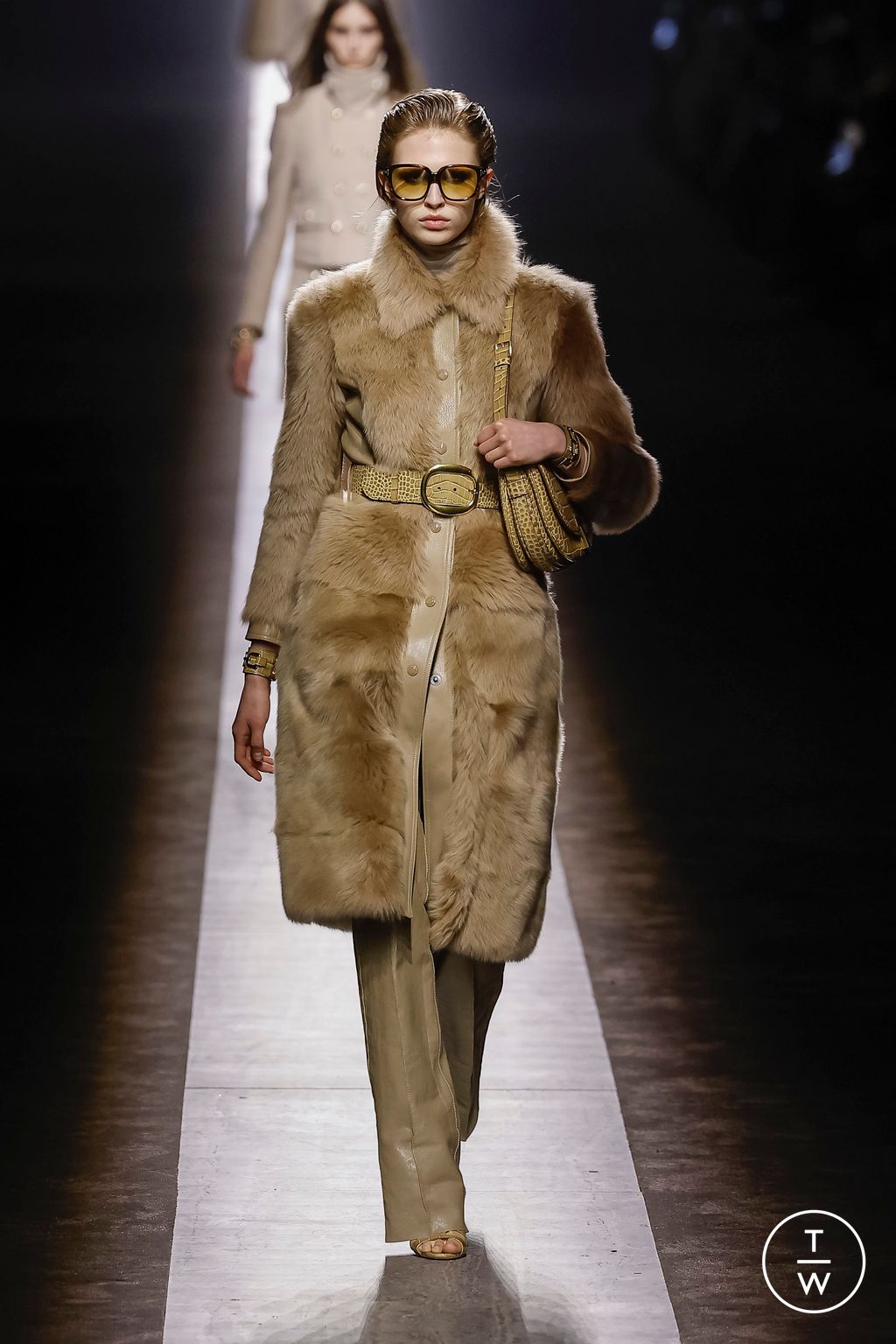 Fashion Week Milan Fall/Winter 2024 look 13 de la collection Tom Ford womenswear
