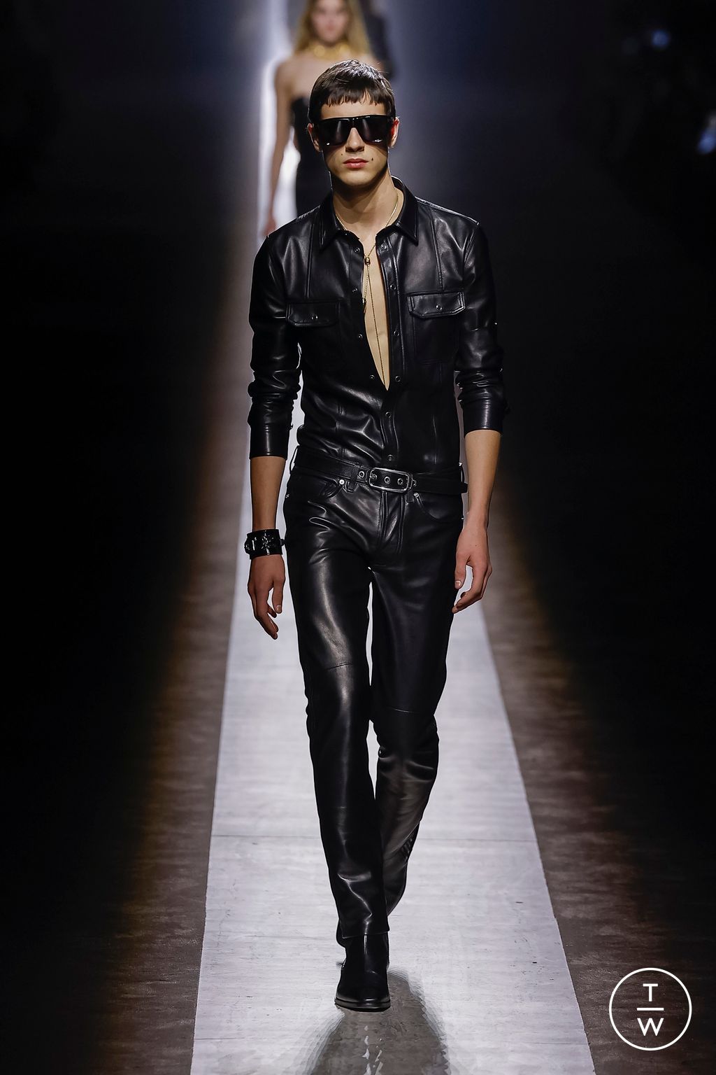 Fashion Week Milan Fall/Winter 2024 look 27 from the Tom Ford collection womenswear