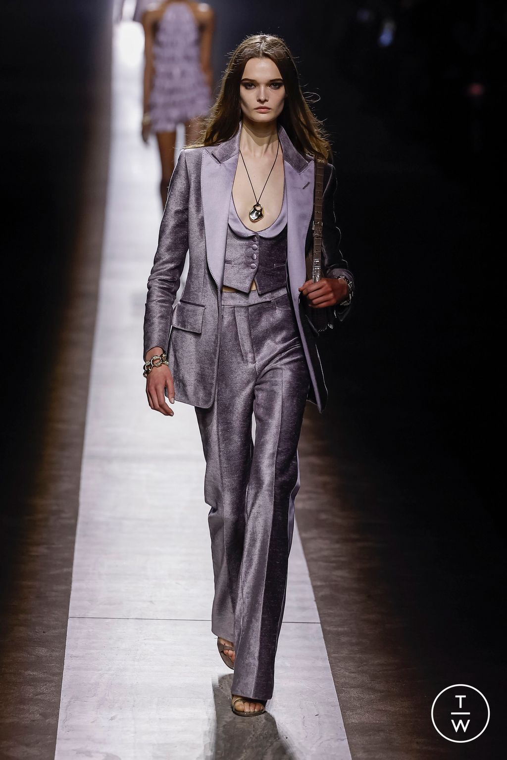 Fashion Week Milan Fall/Winter 2024 look 43 from the Tom Ford collection womenswear