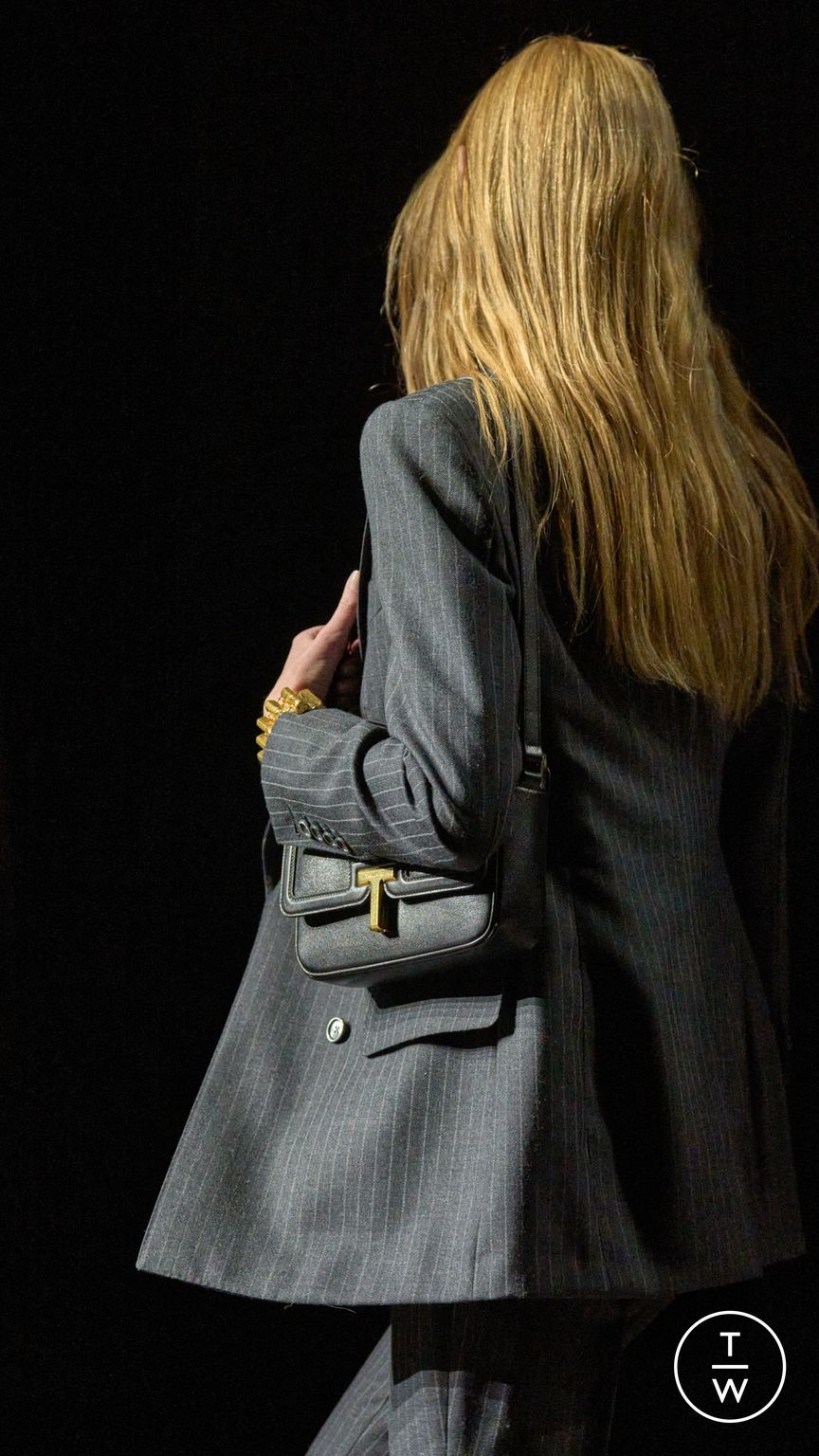 Fashion Week Milan Fall/Winter 2024 look 21 from the Tom Ford collection womenswear accessories