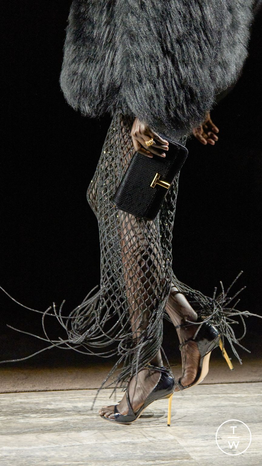 Fashion Week Milan Fall/Winter 2024 look 35 from the Tom Ford collection womenswear accessories