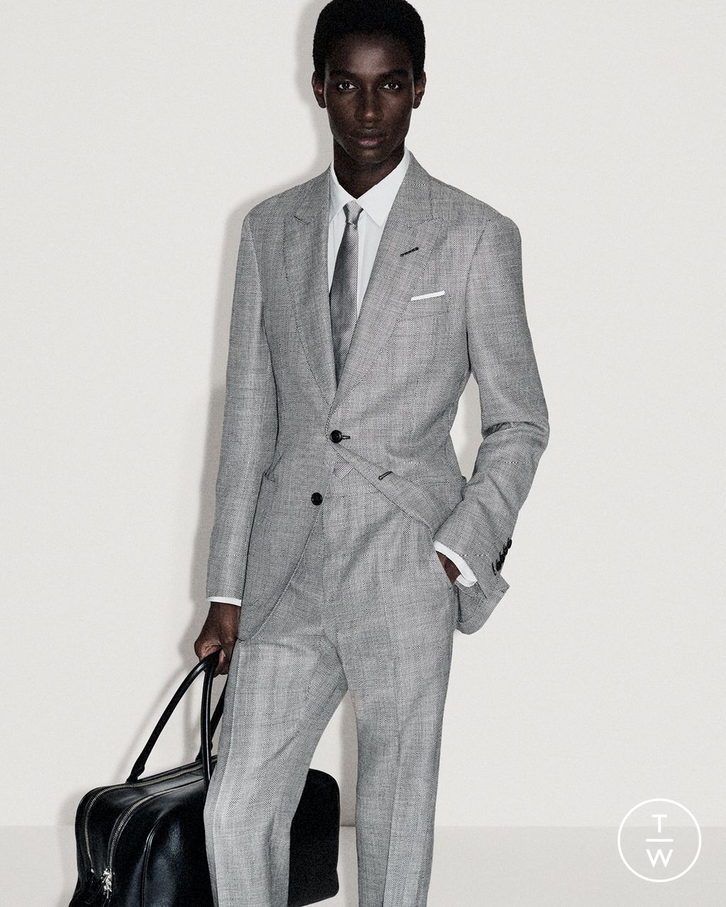 Fashion Week Paris Resort 2026 look 29 from the Tom Ford collection menswear