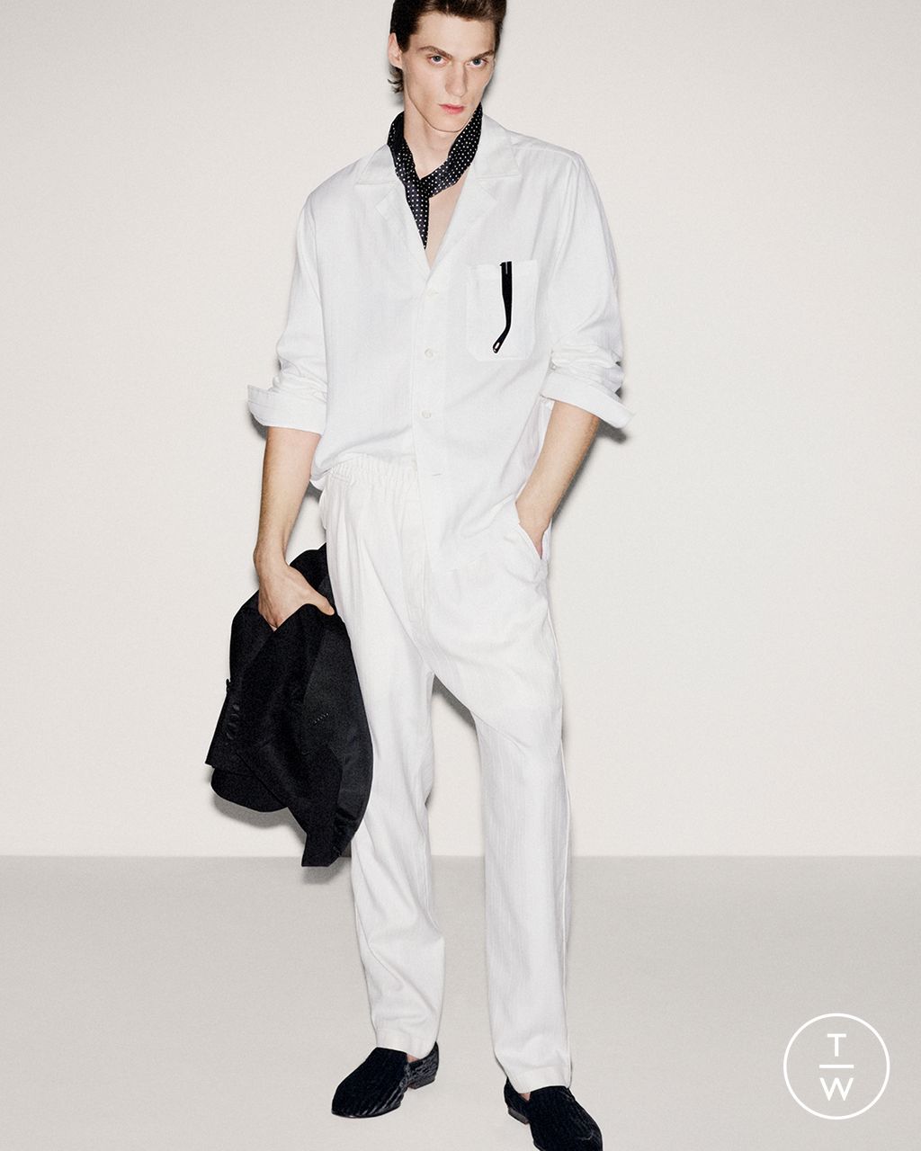 Fashion Week Paris Resort 2026 look 3 from the Tom Ford collection menswear