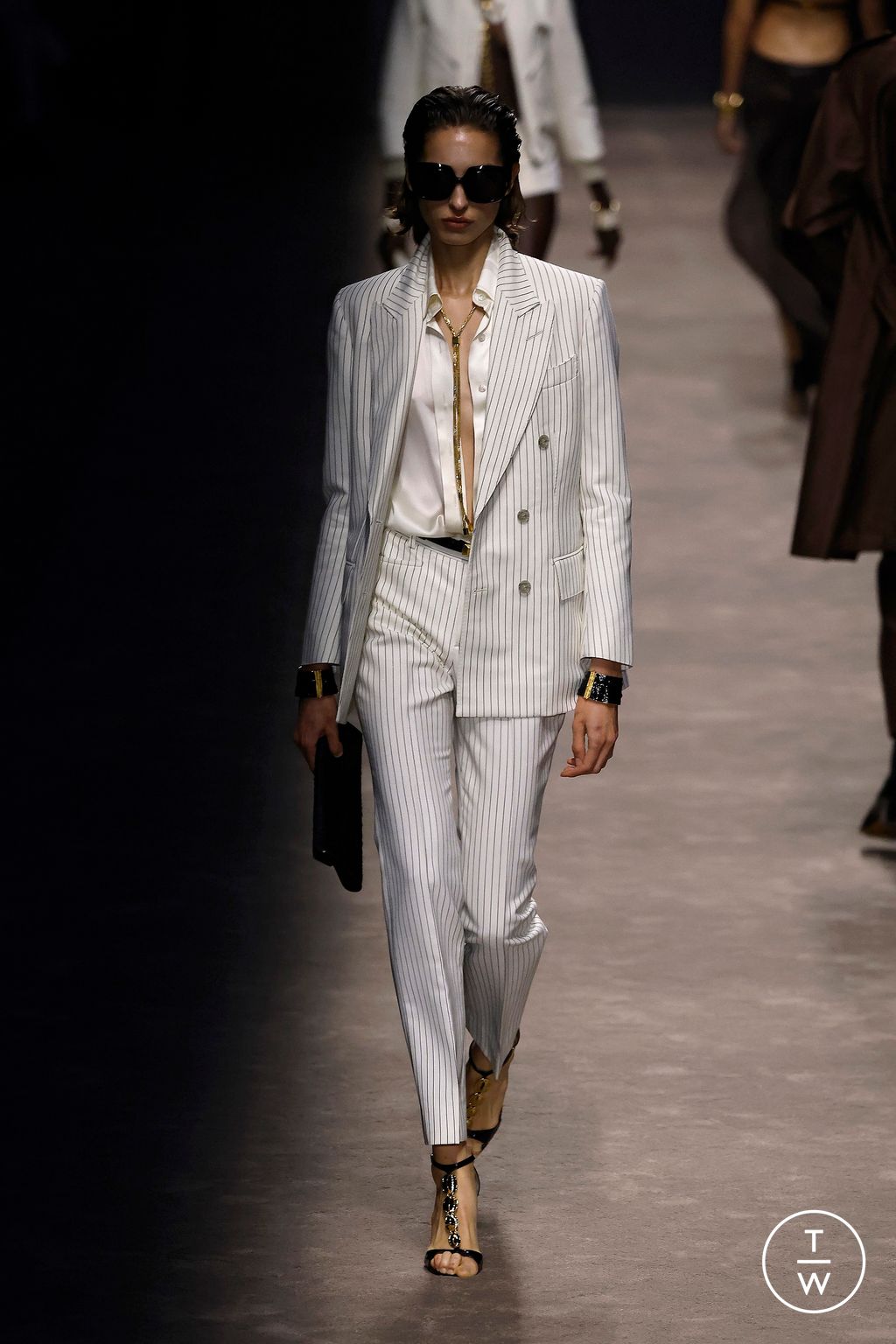 Fashion Week Milan Spring/Summer 2024 look 19 de la collection Tom Ford womenswear