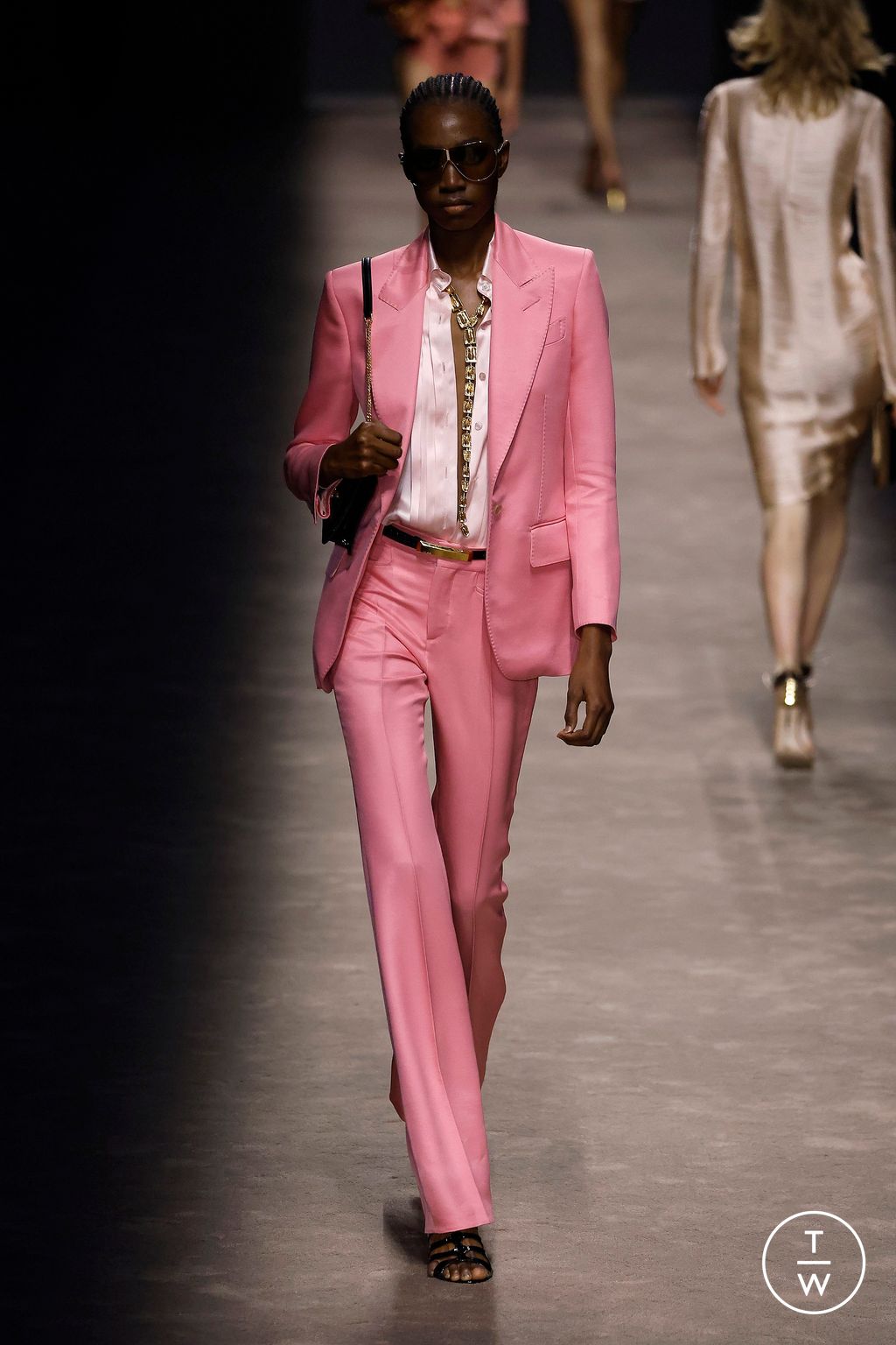 Fashion Week Milan Spring/Summer 2024 look 27 de la collection Tom Ford womenswear