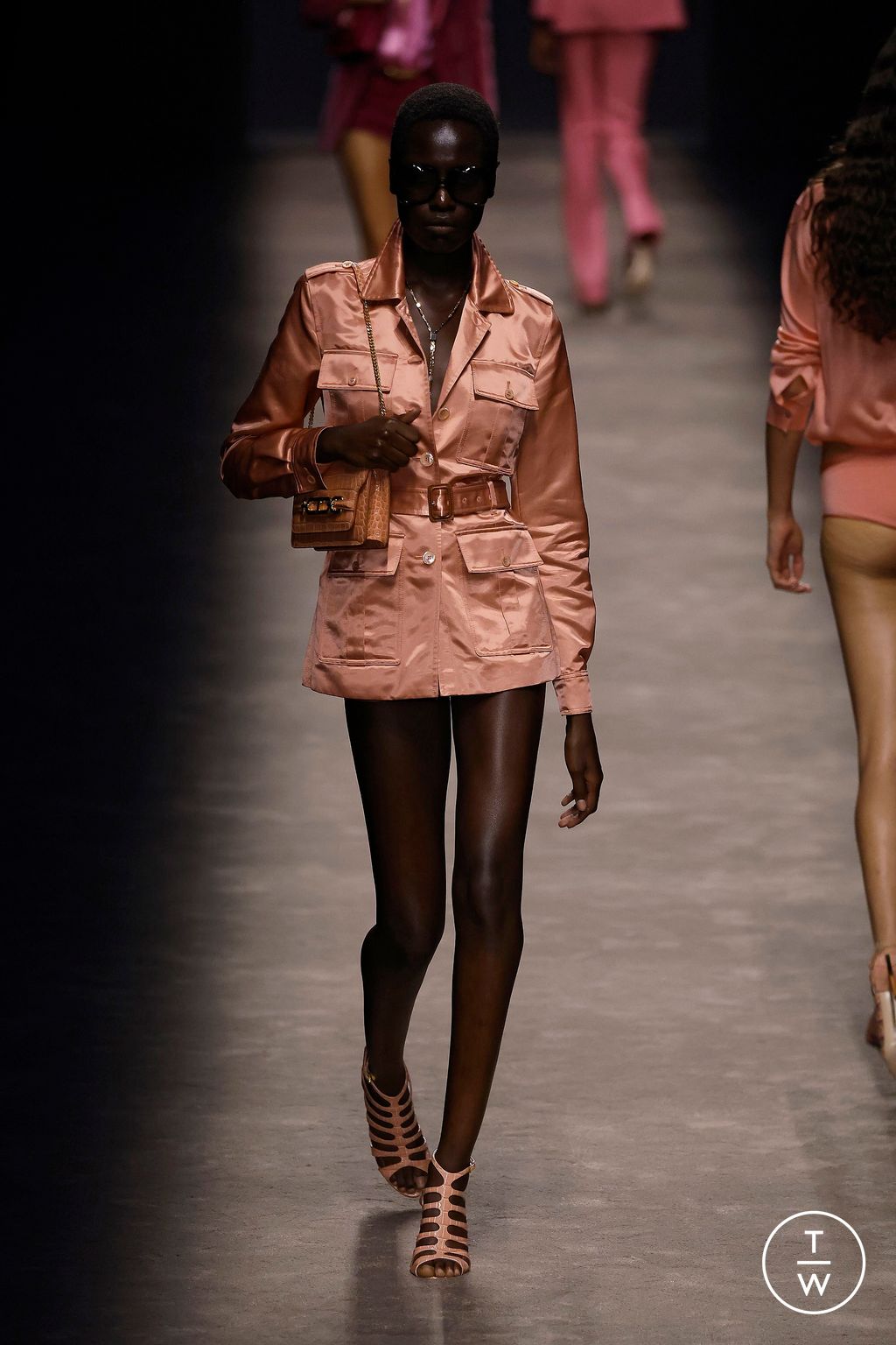 Fashion Week Milan Spring/Summer 2024 look 30 from the Tom Ford collection 女装