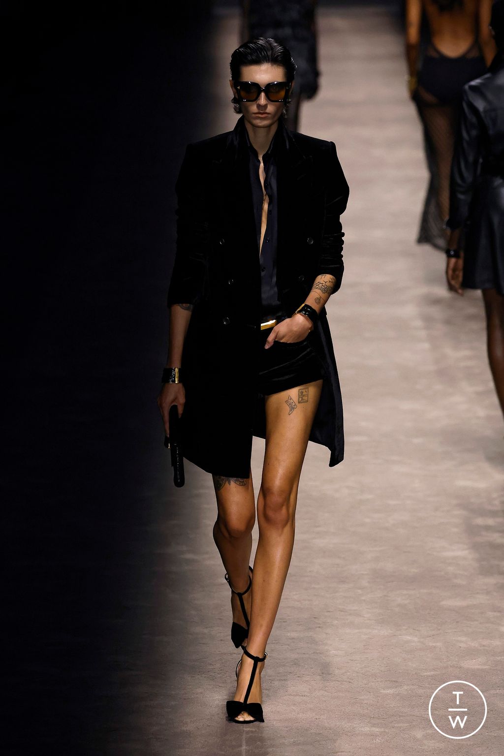Fashion Week Milan Spring/Summer 2024 look 47 from the Tom Ford collection womenswear
