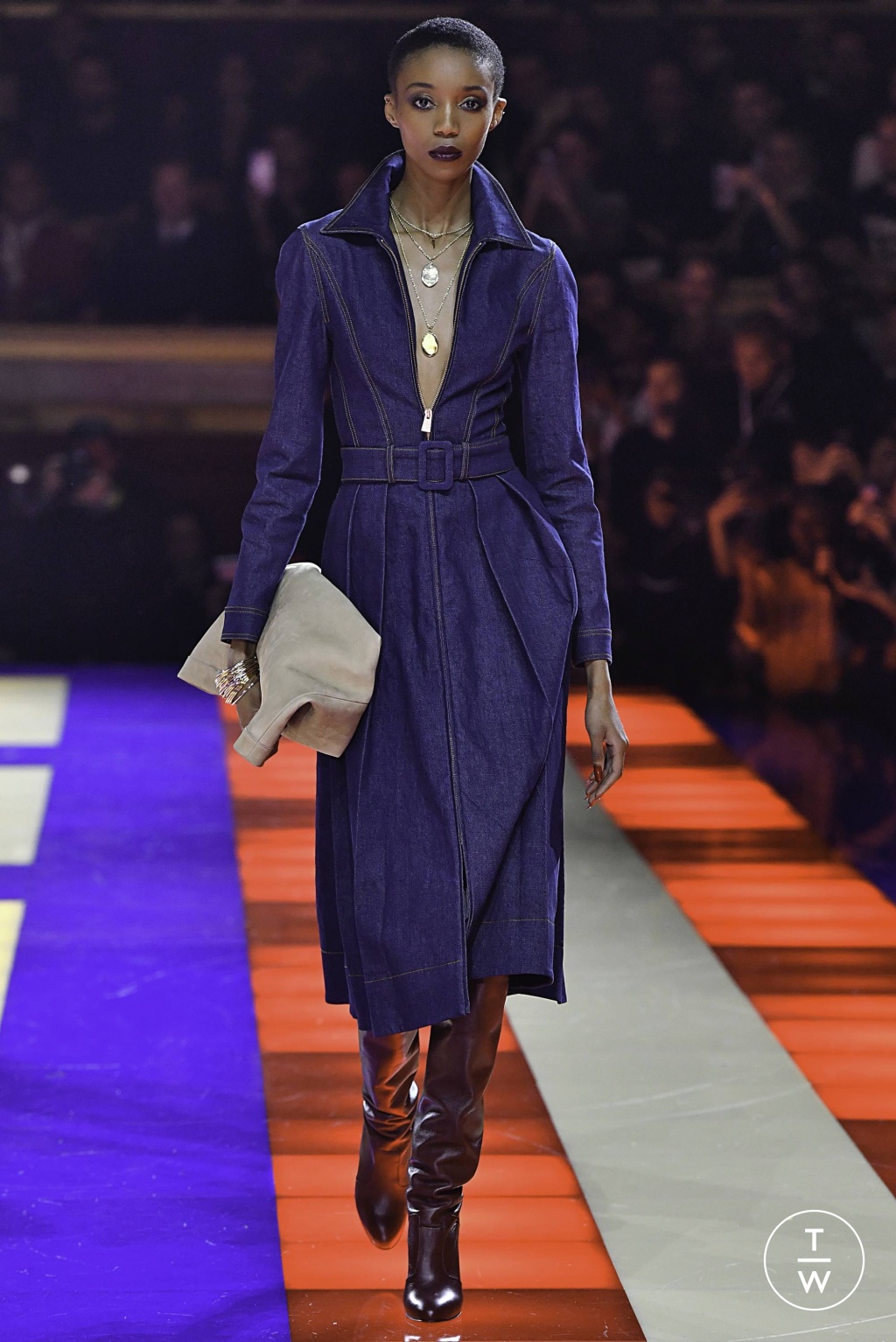 Fashion Week Paris Spring/Summer 2019 look 10 from the Tommy Hilfiger collection 女装