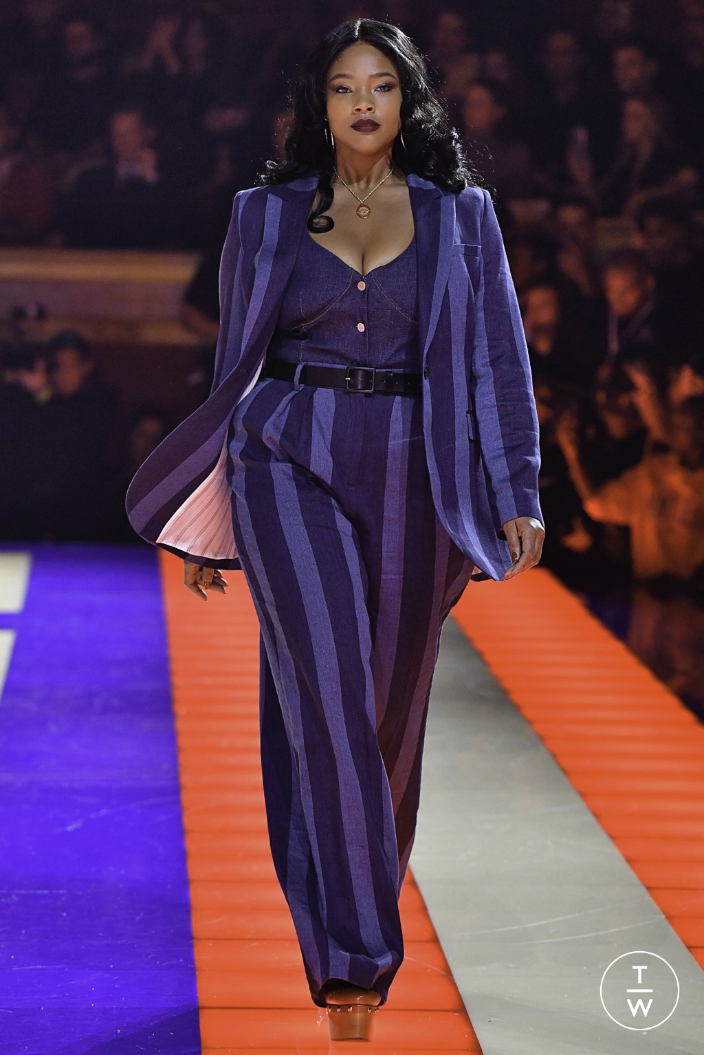 Fashion Week Paris Spring/Summer 2019 look 12 from the Tommy Hilfiger collection womenswear