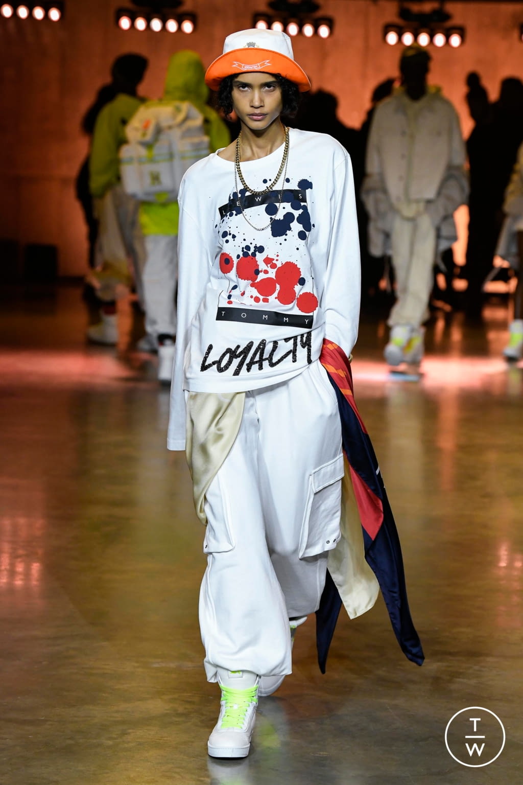 Fashion Week London Spring/Summer 2020 look 4 from the Tommy Hilfiger collection 女装