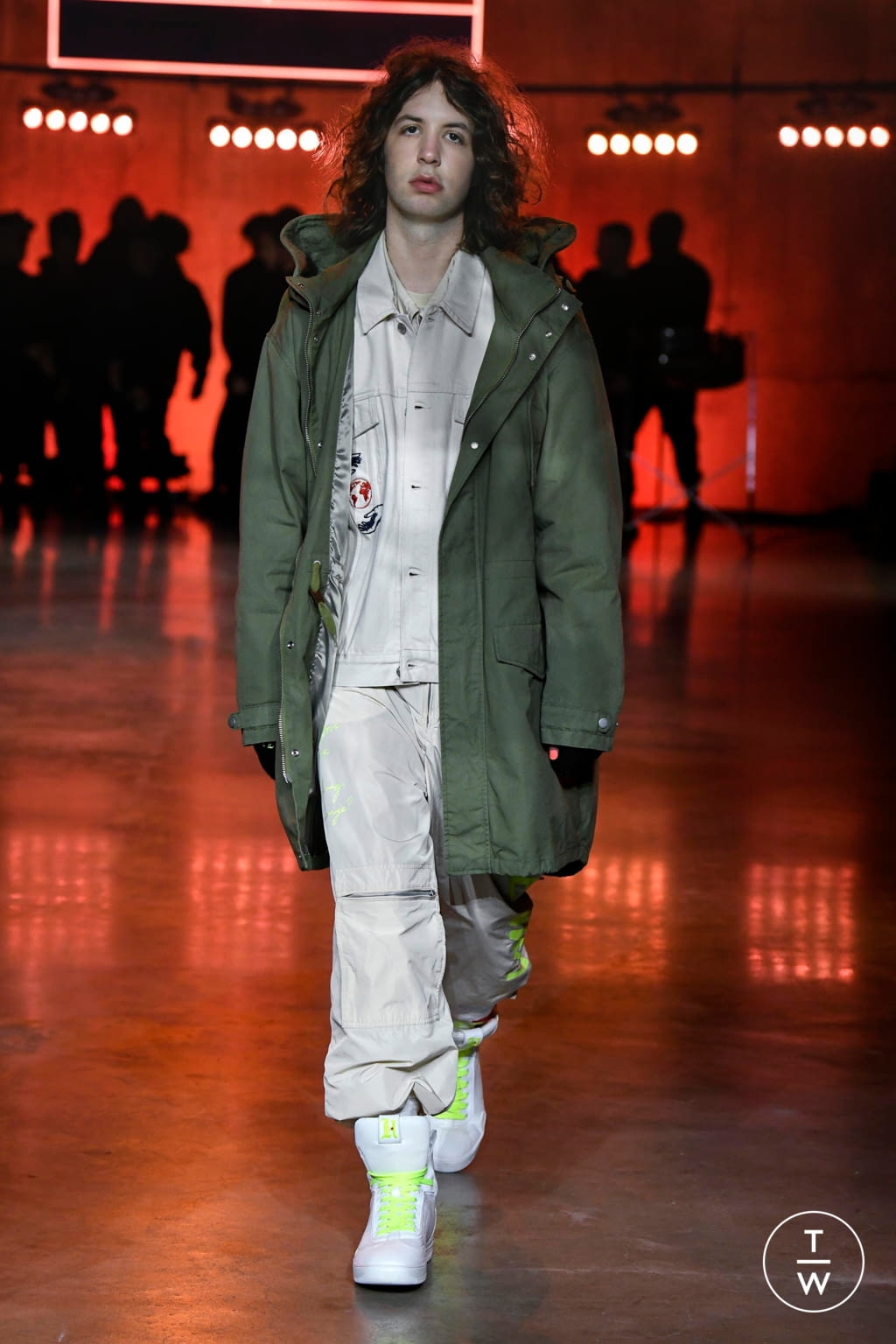 Fashion Week London Spring/Summer 2020 look 12 from the Tommy Hilfiger collection 女装