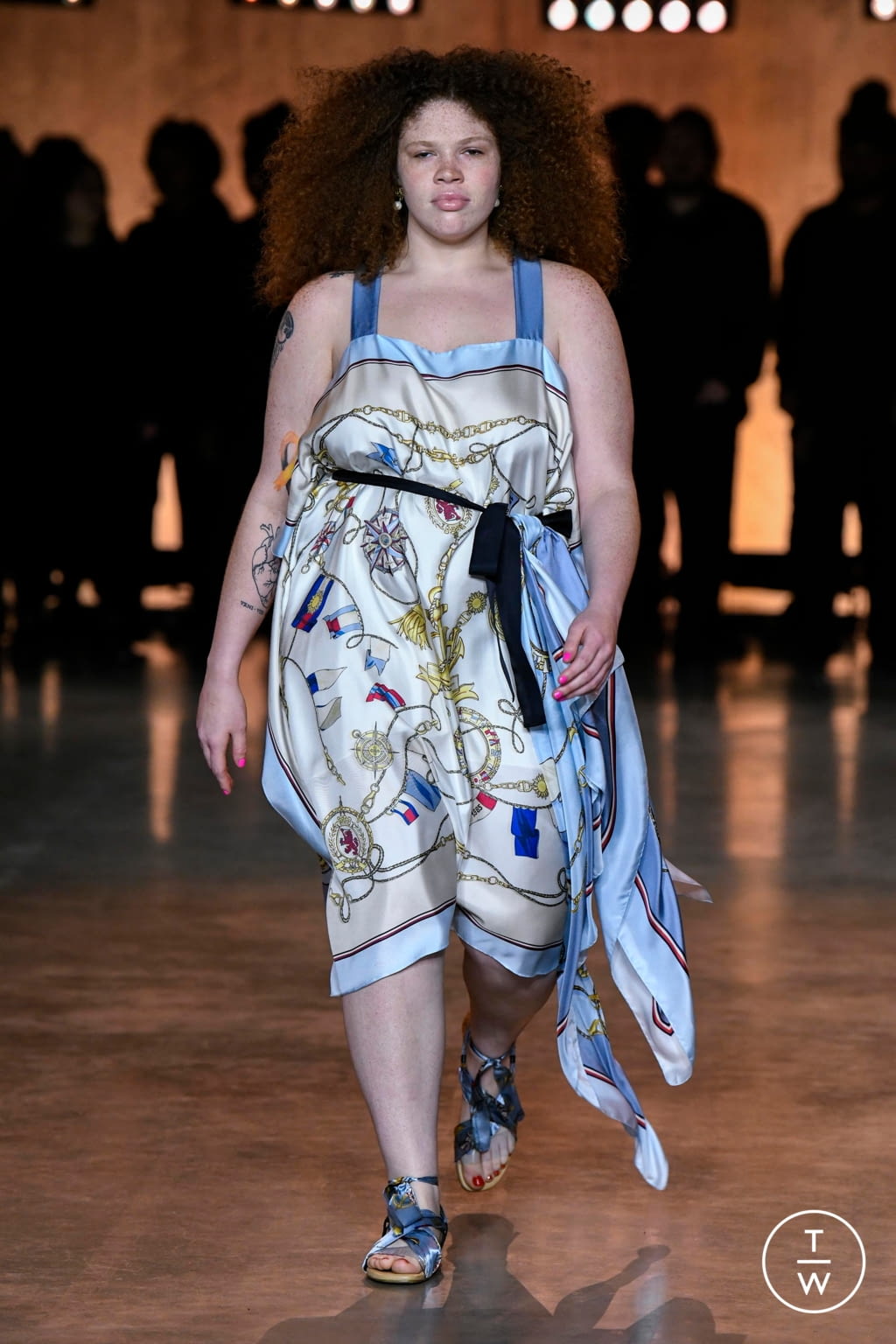 Fashion Week London Spring/Summer 2020 look 67 from the Tommy Hilfiger collection 女装