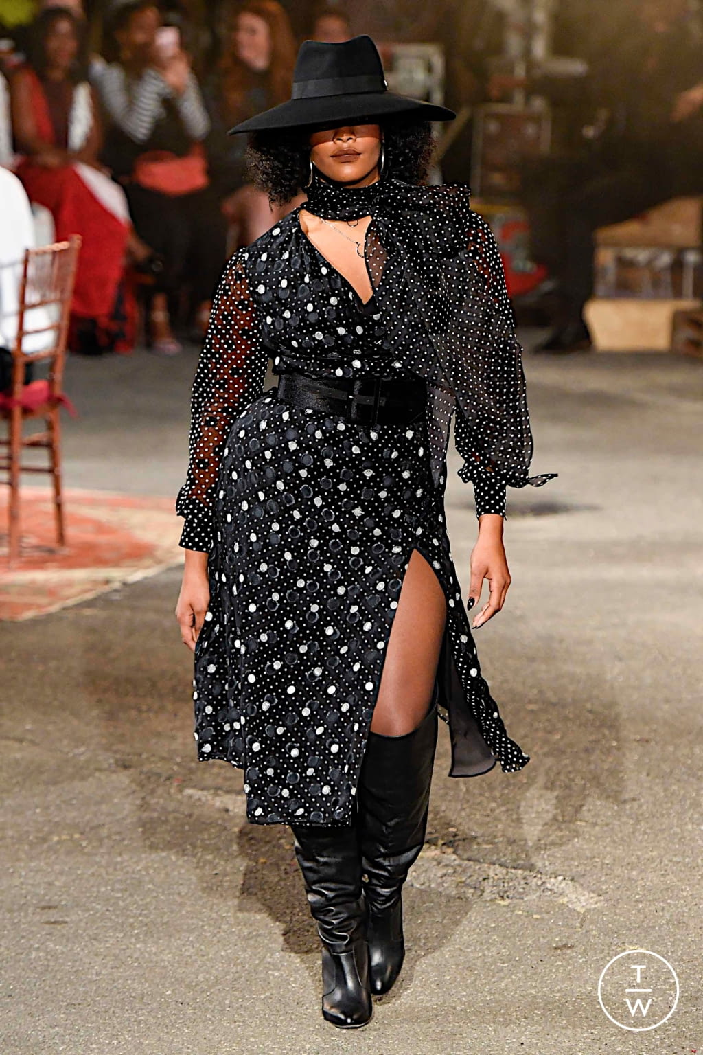 Fashion Week New York Fall/Winter 2019 look 13 from the Tommy Hilfiger collection womenswear