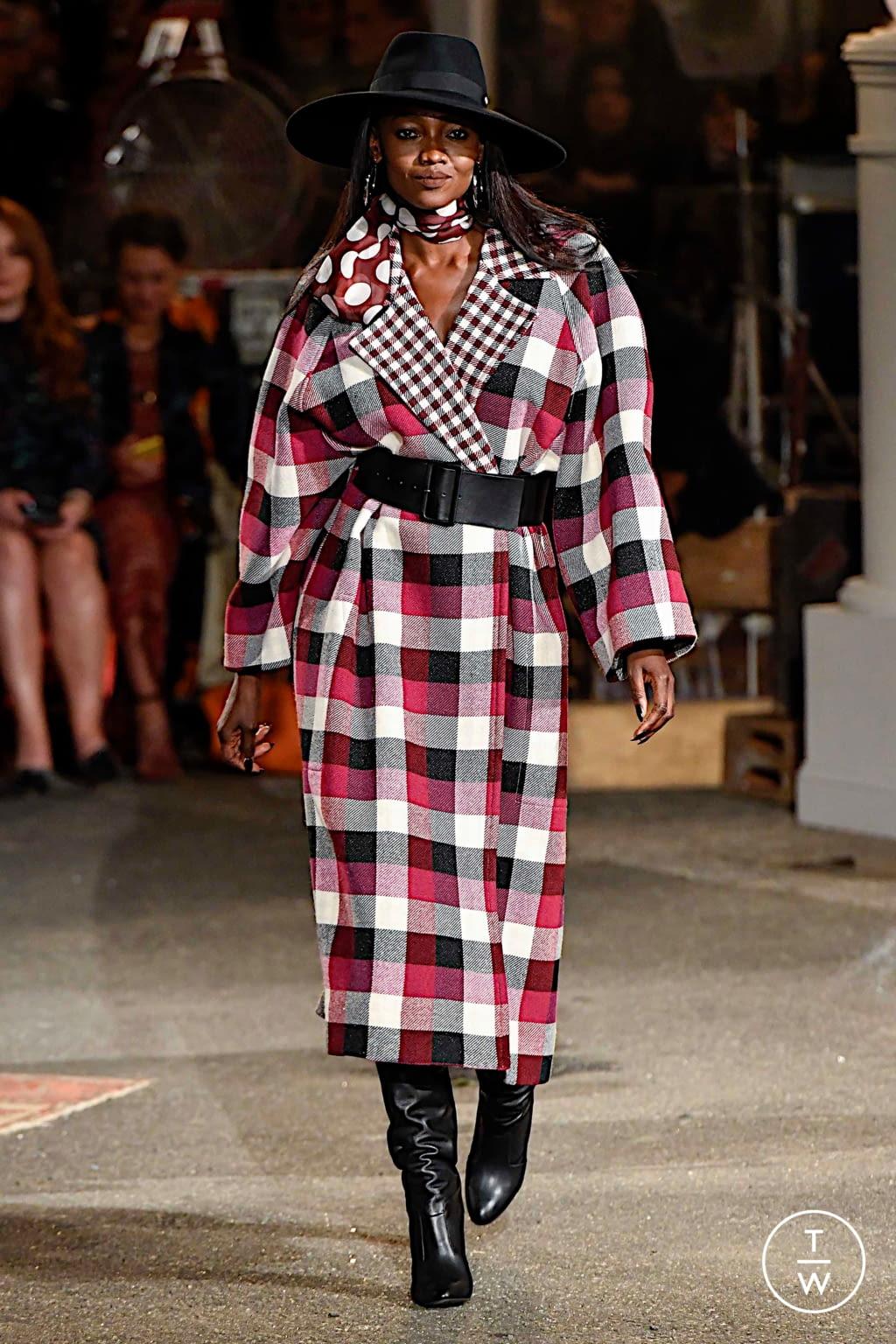 Fashion Week New York Fall/Winter 2019 look 24 from the Tommy Hilfiger collection womenswear