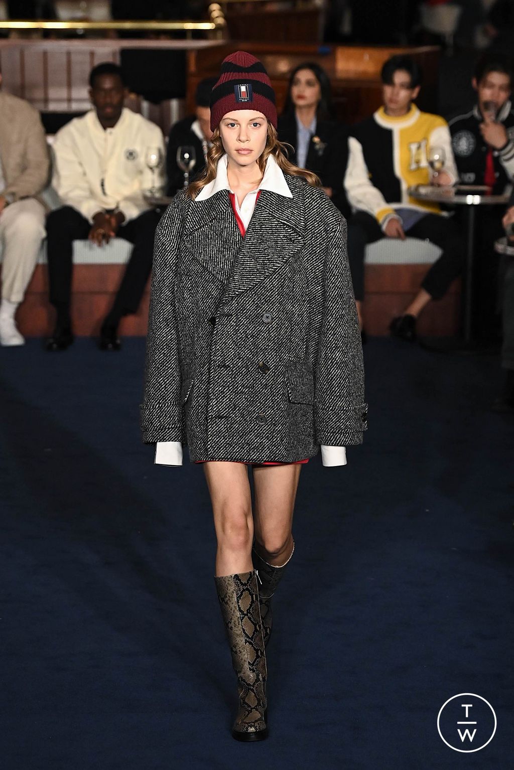 Fashion Week New York Fall/Winter 2024 look 24 de la collection Tommy Hilfiger womenswear