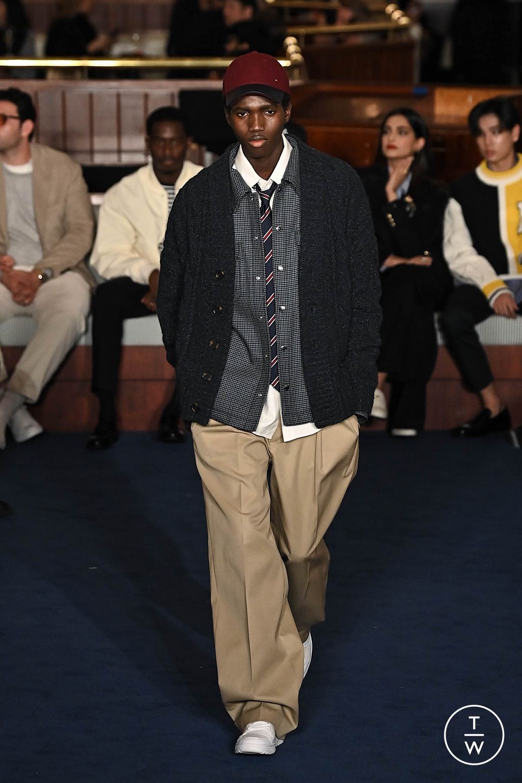 Fashion Week New York Fall/Winter 2024 look 37 from the Tommy Hilfiger collection womenswear