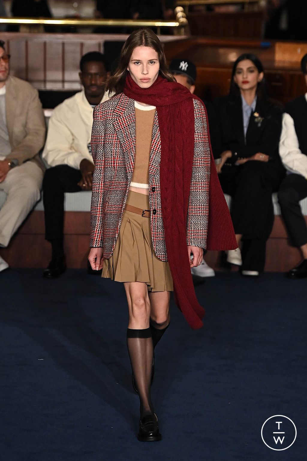 Fashion Week New York Fall/Winter 2024 look 46 from the Tommy Hilfiger collection womenswear