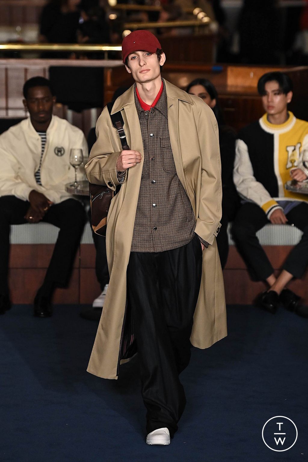 Fashion Week New York Fall/Winter 2024 look 51 from the Tommy Hilfiger collection 女装