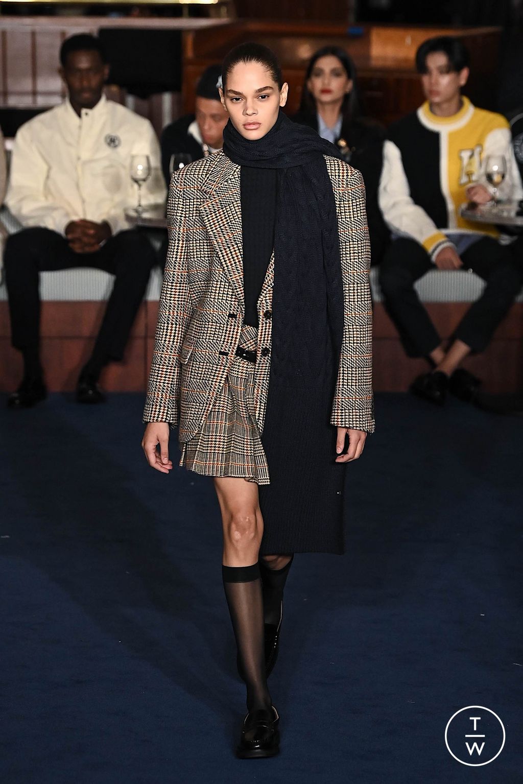 Fashion Week New York Fall/Winter 2024 look 55 from the Tommy Hilfiger collection womenswear