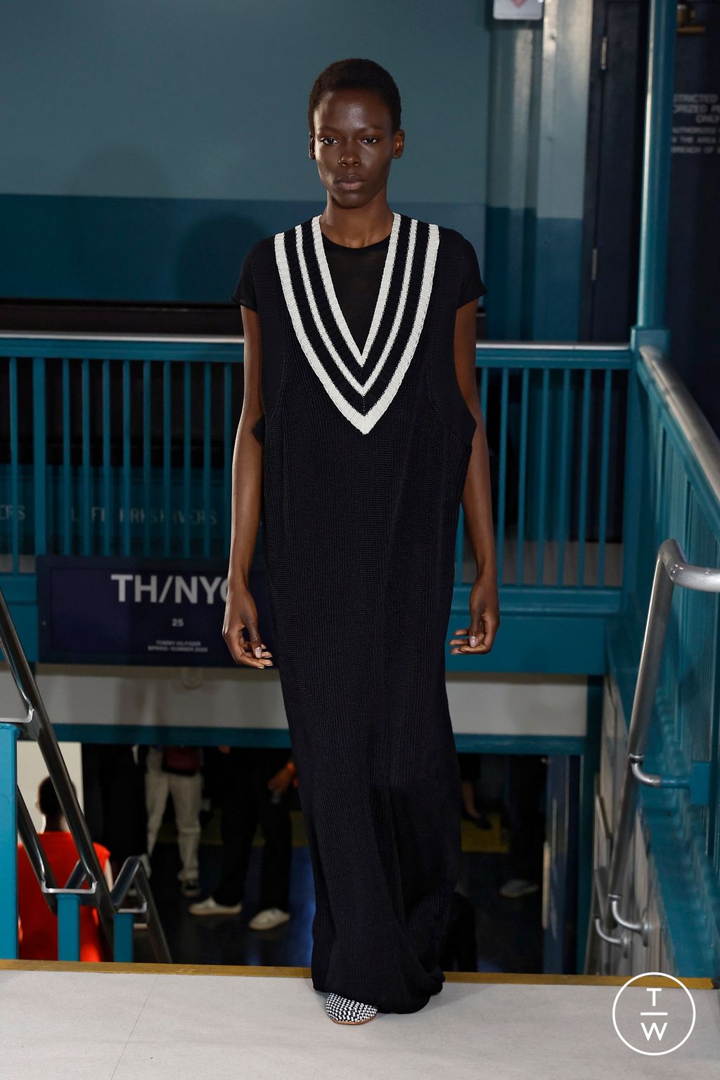 Fashion Week New York Spring/Summer 2025 look 29 from the Tommy Hilfiger collection womenswear