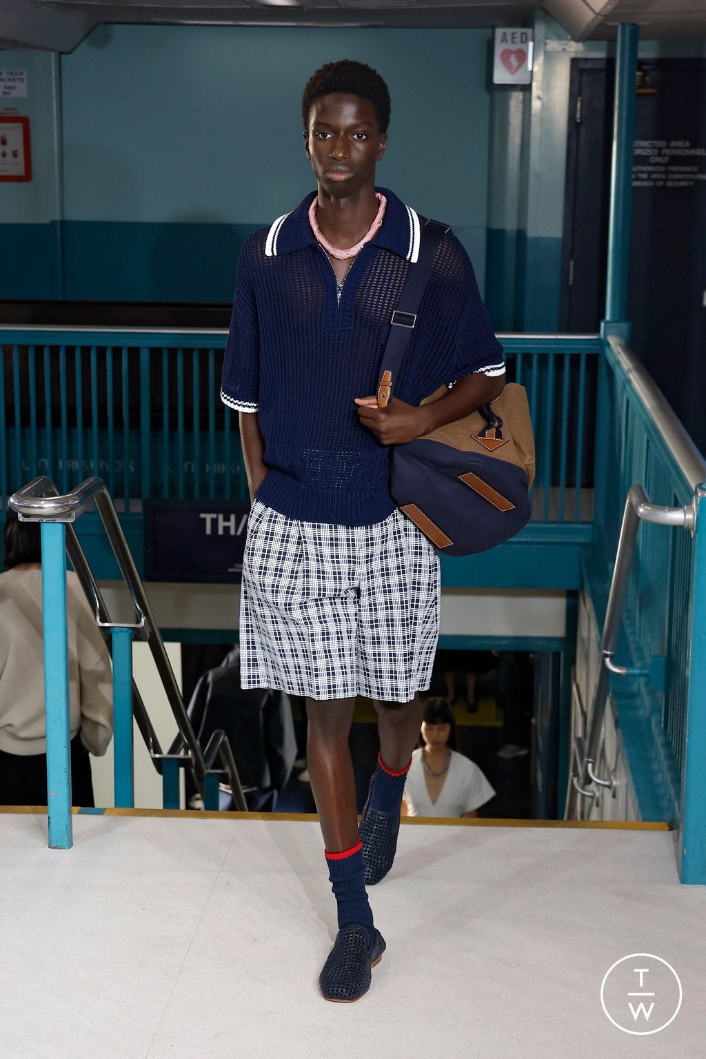 Fashion Week New York Spring/Summer 2025 look 37 from the Tommy Hilfiger collection womenswear