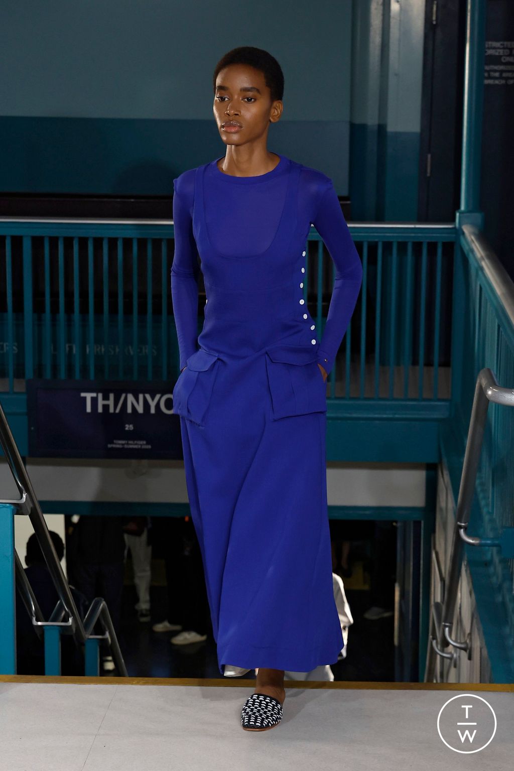 Fashion Week New York Spring/Summer 2025 look 40 from the Tommy Hilfiger collection womenswear