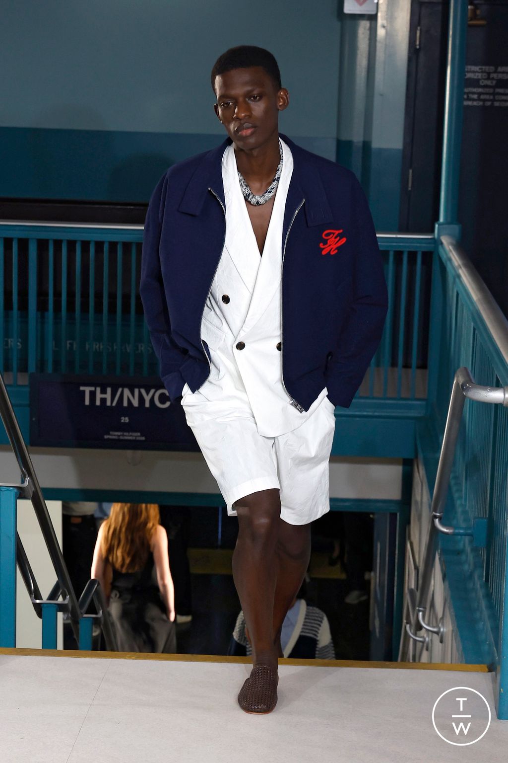 Fashion Week New York Spring/Summer 2025 look 53 from the Tommy Hilfiger collection womenswear