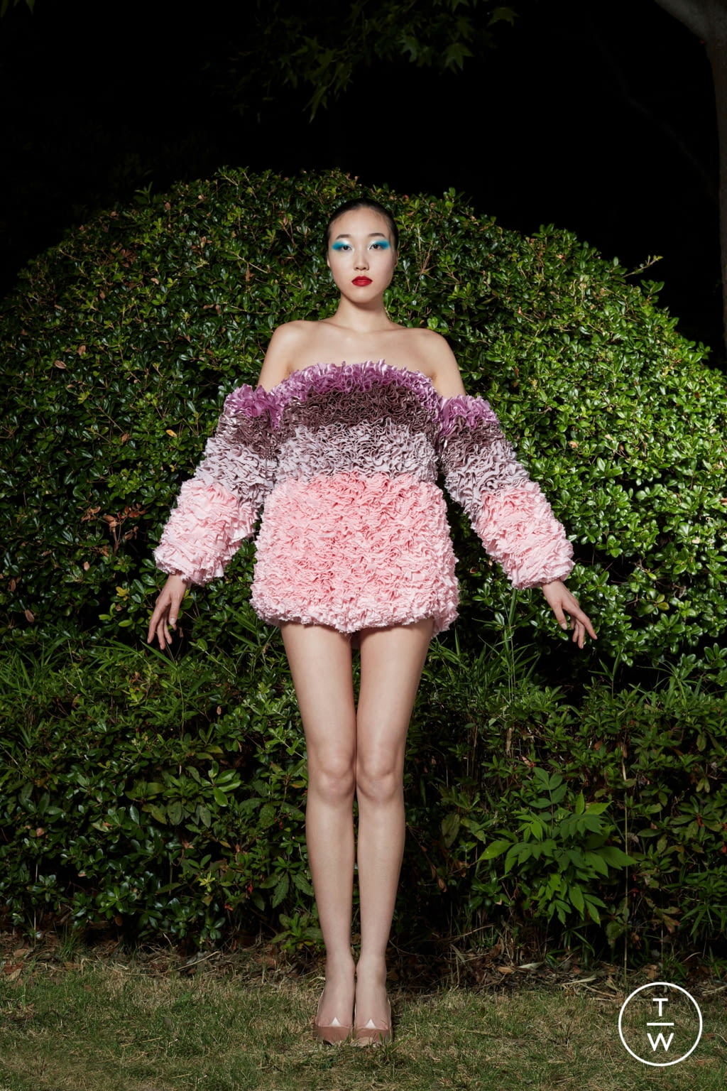 Fashion Week New York Spring/Summer 2021 look 18 de la collection TOMO KOIZUMI womenswear