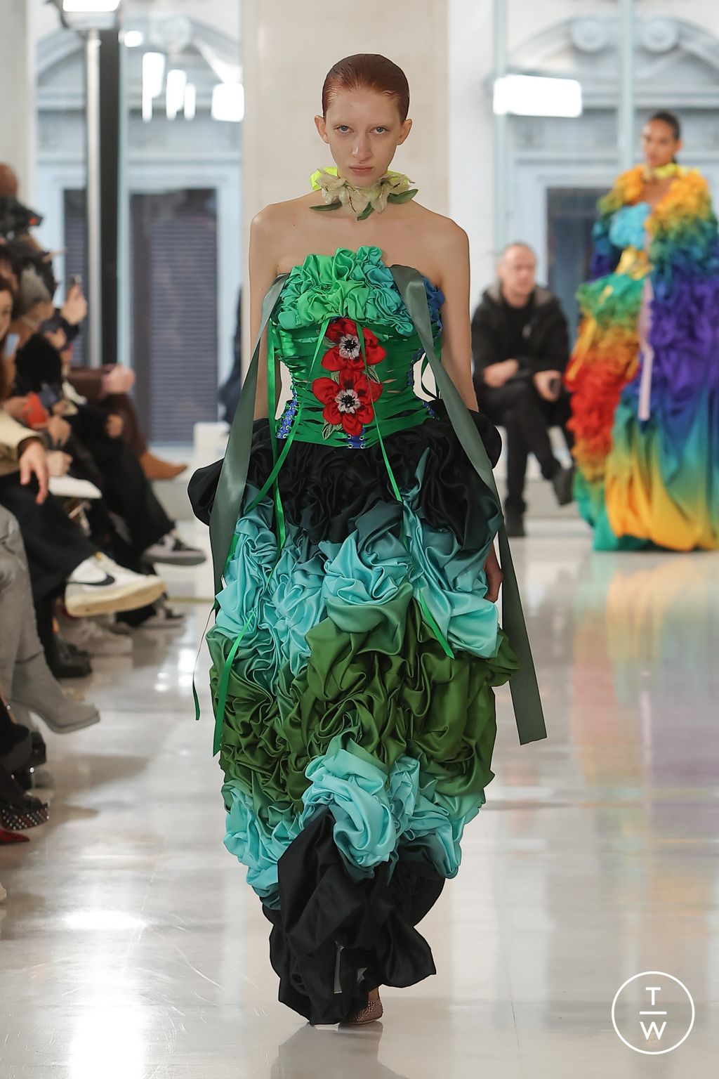 Fashion Week Milan Fall/Winter 2023 look 11 from the TOMO KOIZUMI collection womenswear