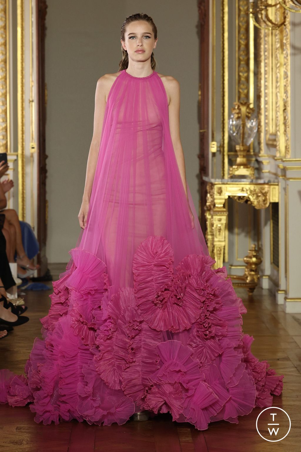 Fashion Week Paris Fall/Winter 2022 look 7 from the Tony Ward collection couture