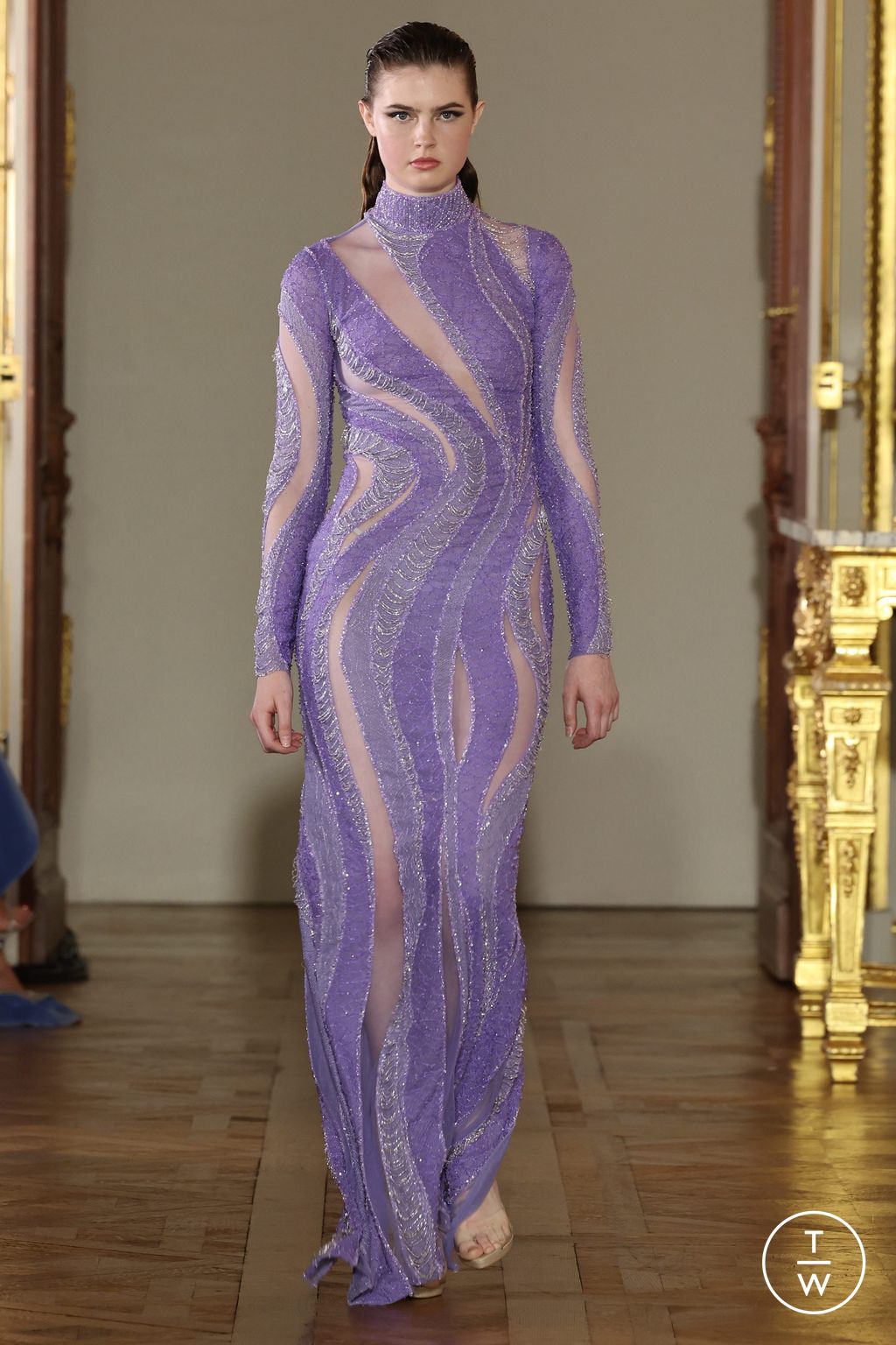 Fashion Week Paris Fall/Winter 2022 look 27 from the Tony Ward collection couture