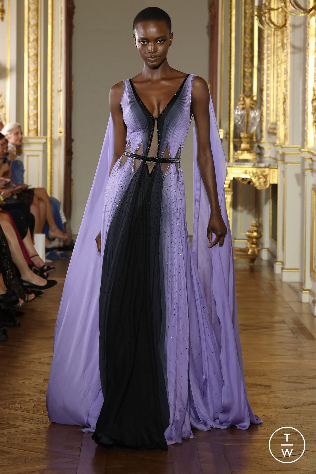 Fashion Week Paris Fall/Winter 2022 look 33 from the Tony Ward collection couture