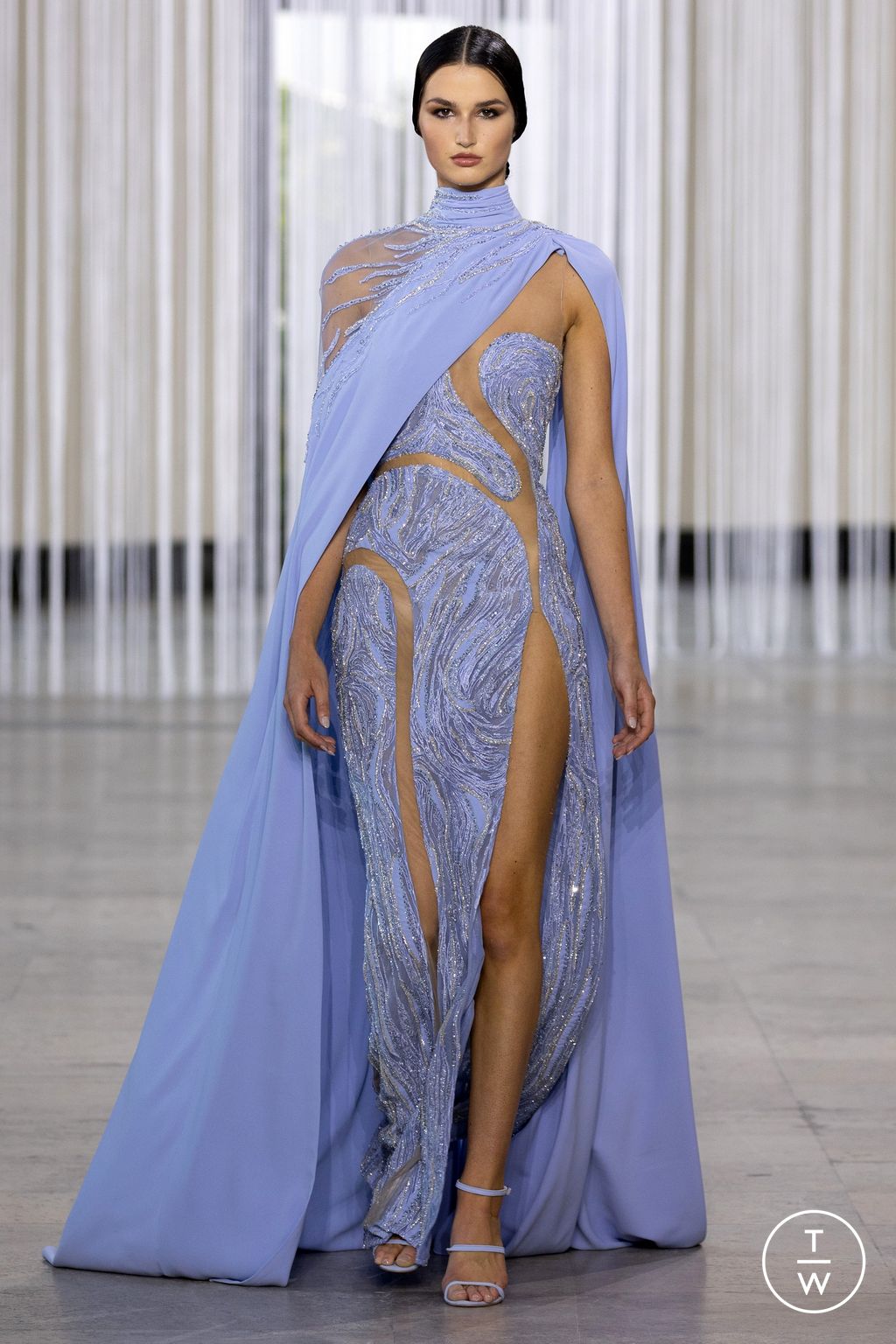 Fashion Week Paris Fall/Winter 2023 look 27 de la collection Tony Ward couture