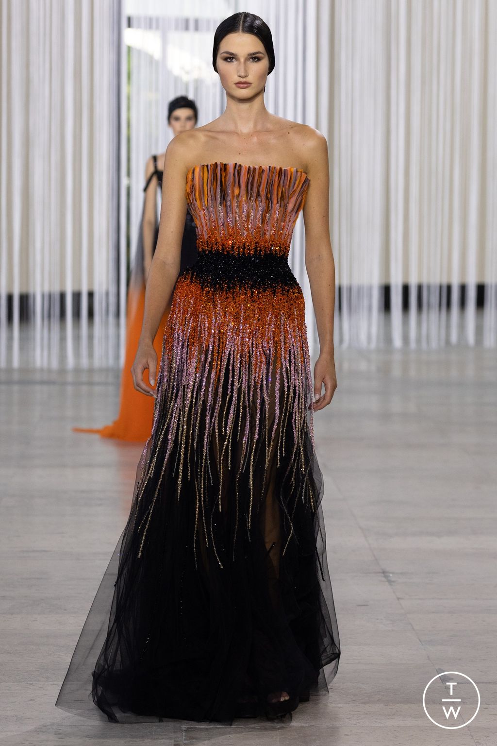 Fashion Week Paris Fall/Winter 2023 look 48 from the Tony Ward collection 高级定制