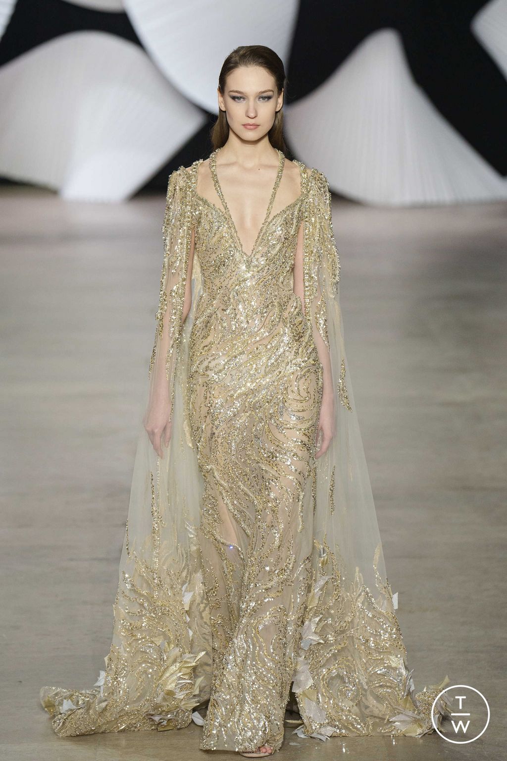 Fashion Week Paris Spring/Summer 2024 look 12 from the Tony Ward collection 高级定制